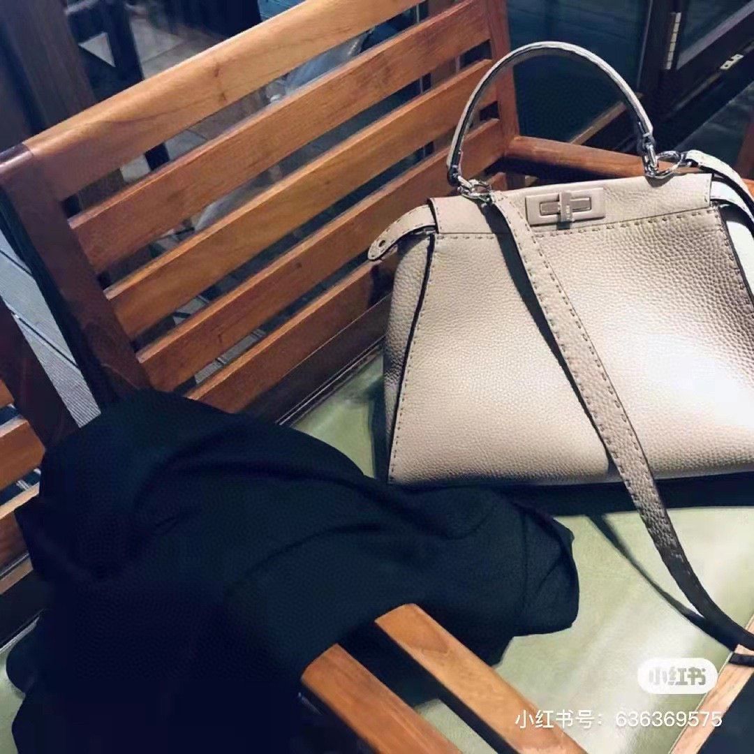 Fendi Fendi Peekaboo Medium Classic Size ONE SIZE - 4 Thumbnail