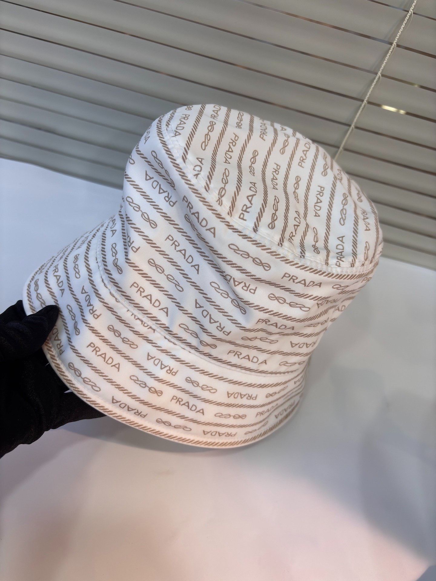Prada Prada White Limited Edition Bucket Hat Size ONE SIZE - 2 Thumbnail