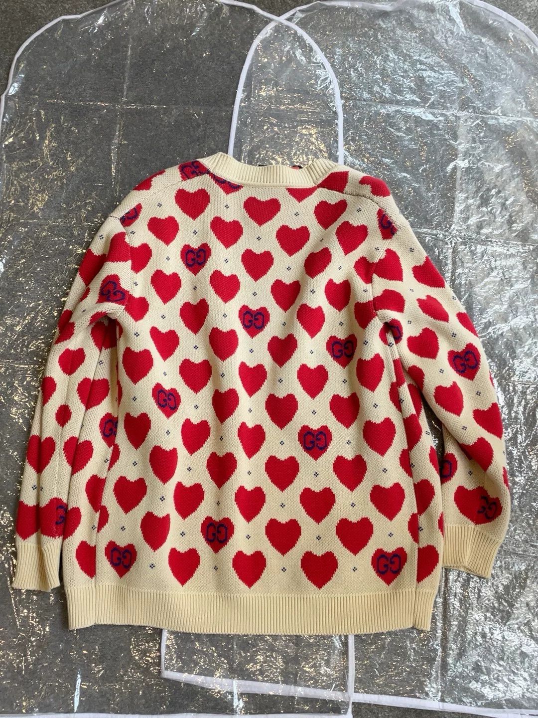 Gucci Gucci Heart Pattern Beige Knit Cardigan Size XS / US 0-2 / IT 36-38 - 2 Thumbnail