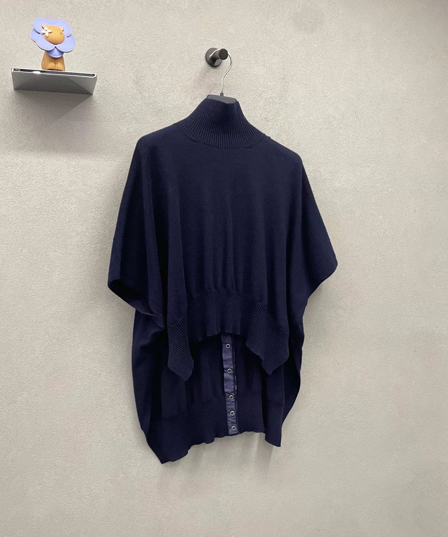 Louis Vuitton LV Navy Blue Knit Sweater Size M / US 6-8 / IT 42-44 - 3 Thumbnail