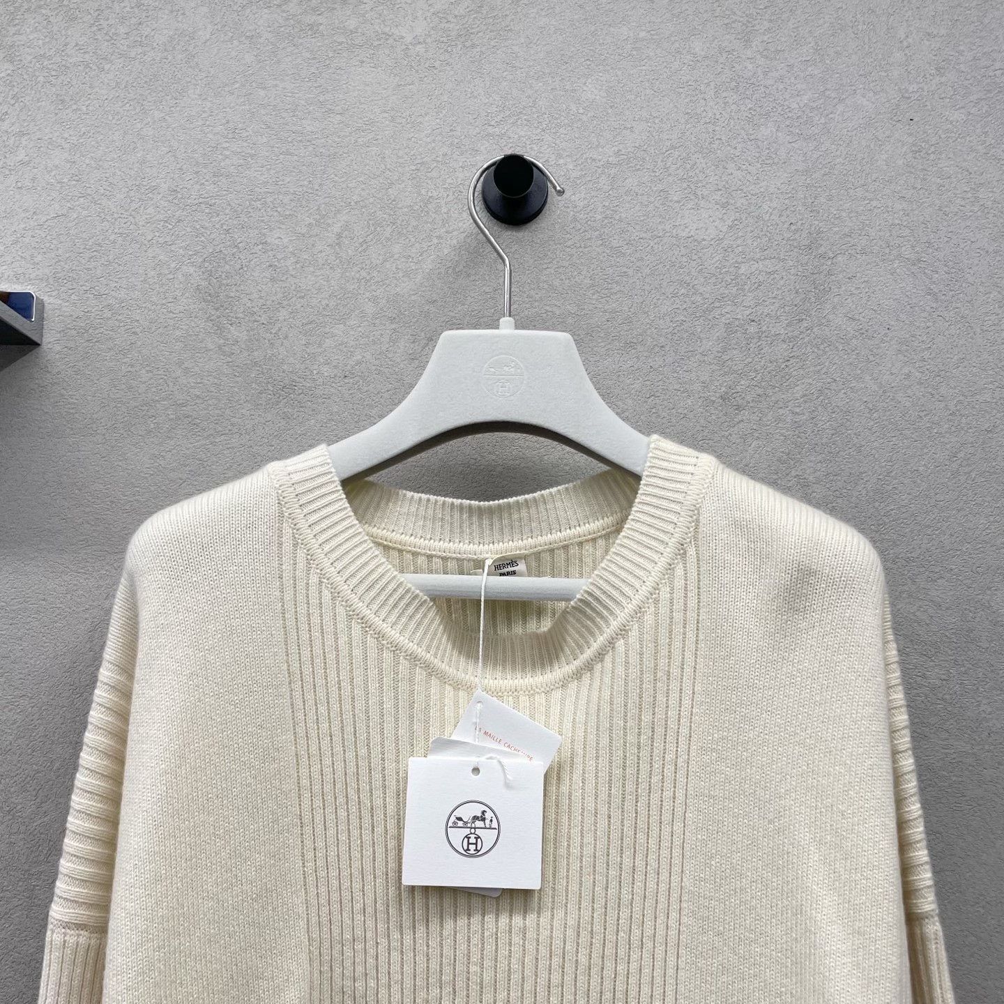 Hermes New Hermes Cream White Knit Sweater Size XS / US 0-2 / IT 36-38 - 4 Thumbnail