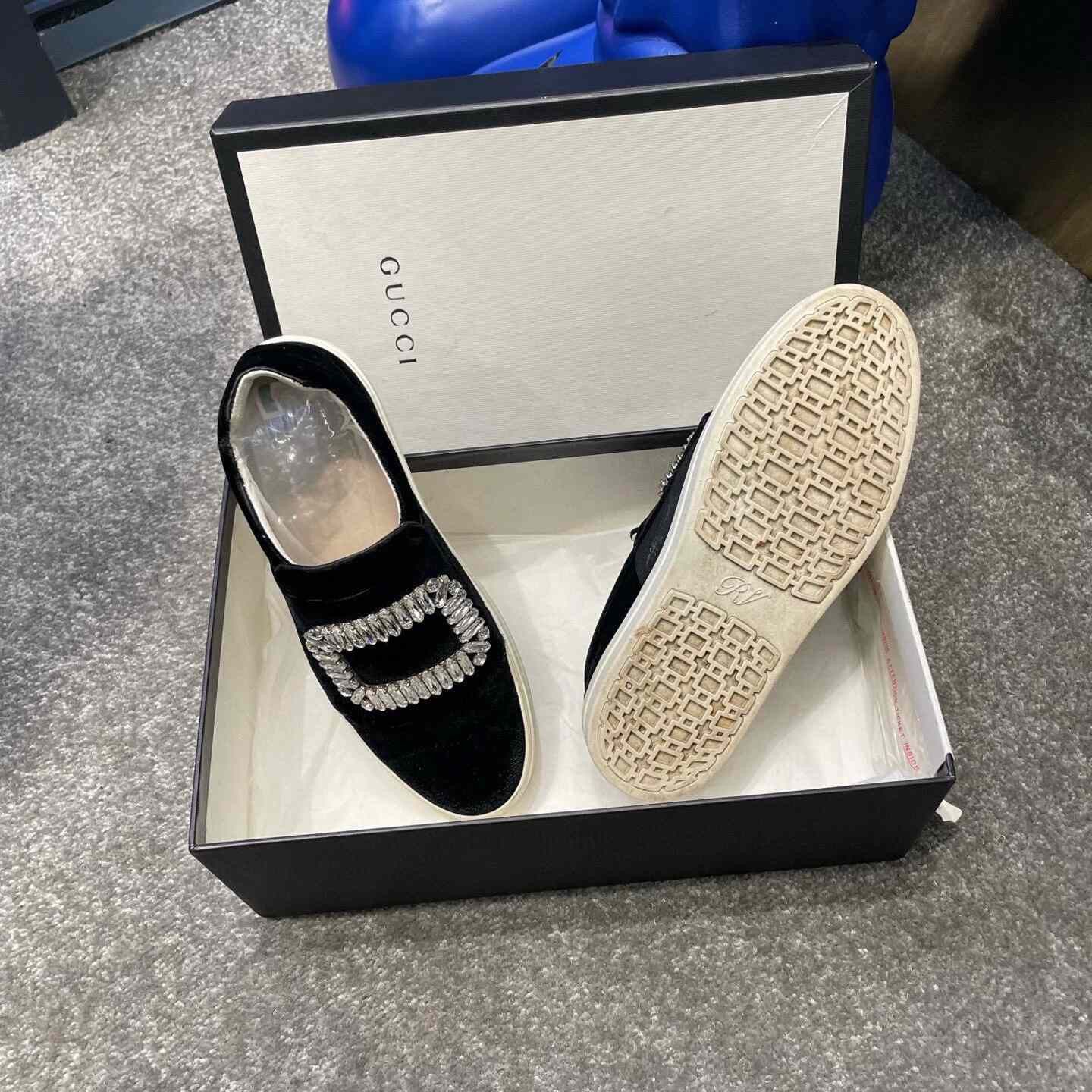 Roger Vivier RV Diamond Buckle Suede Black Flats Size US 5 / IT 35 - 6 Thumbnail