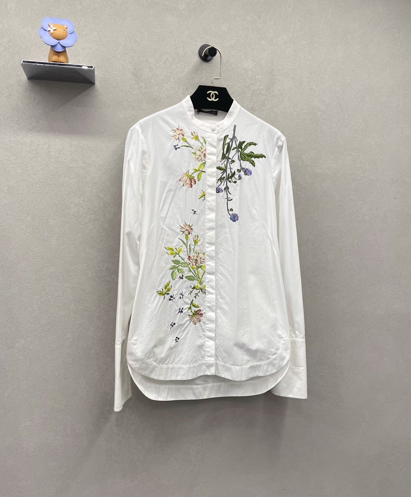 Alexander McQueen Alexander McQueen White Floral Embroidery Shirt Size S / US 4 / IT 40 - 3 Thumbnail