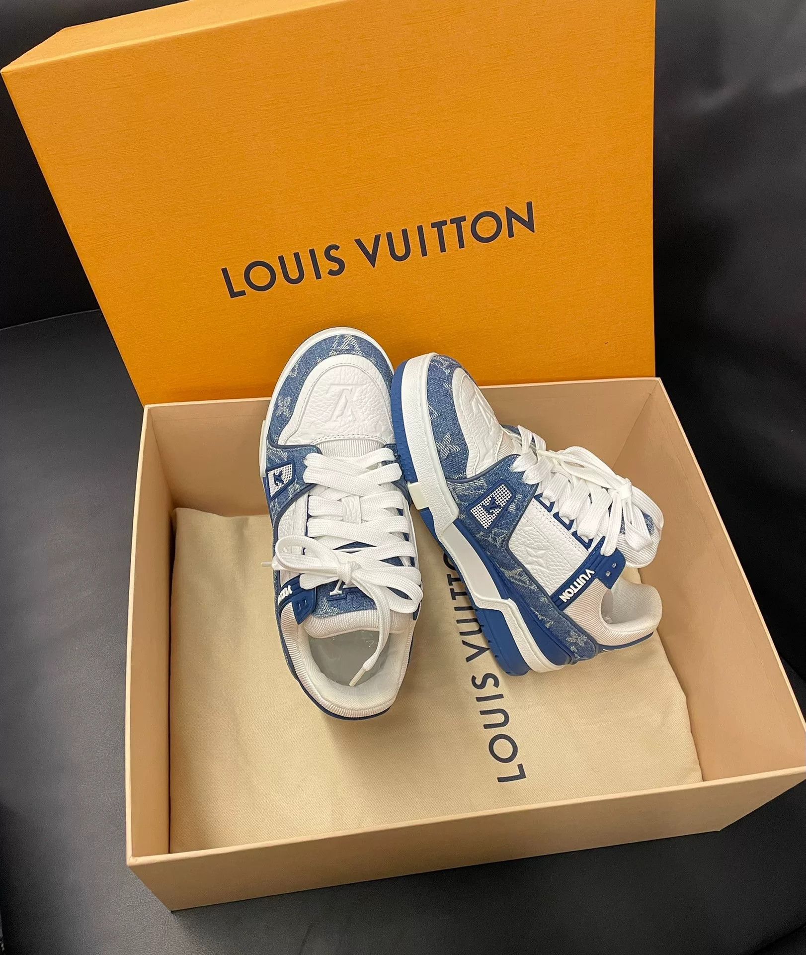 Louis Vuitton Louis Vuitton Trainer Leather Sneakers Size US 4 / IT 34 - 3 Thumbnail