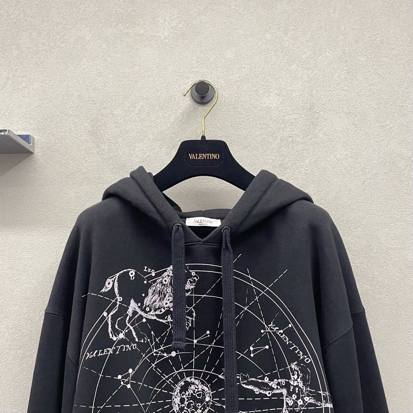 Valentino Valentino Black Sweatshirt Size L Size US L / EU 52-54 / 3 - 4 Thumbnail