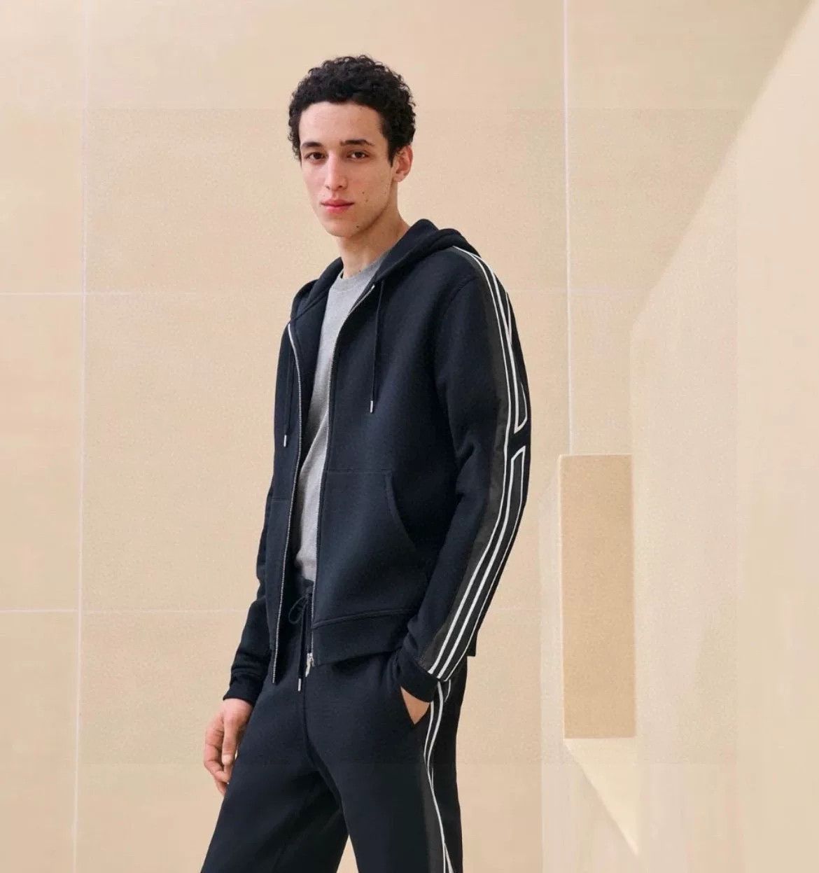 Hermes Hermes Hooded Black Coat Size L Size US L / EU 52-54 / 3 - 9 Thumbnail
