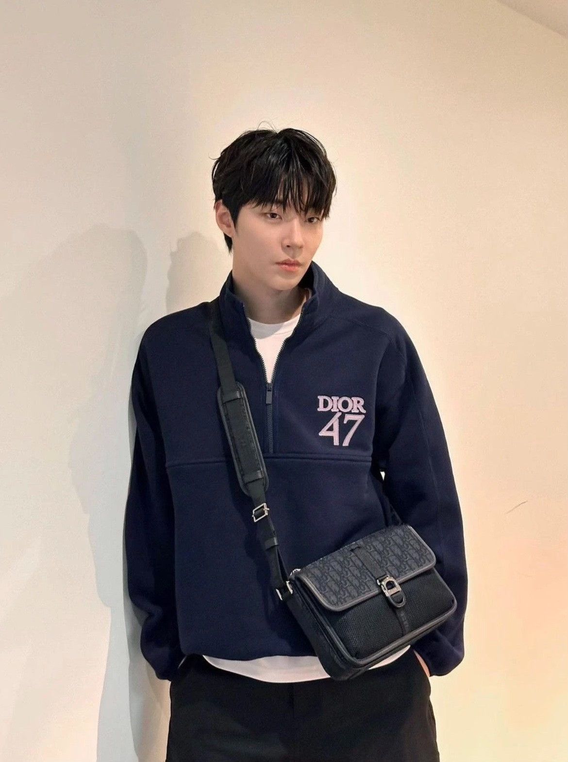 Dior Dior Navy Embroidered Sweatshirt Size US L / EU 52-54 / 3 - 7 Thumbnail