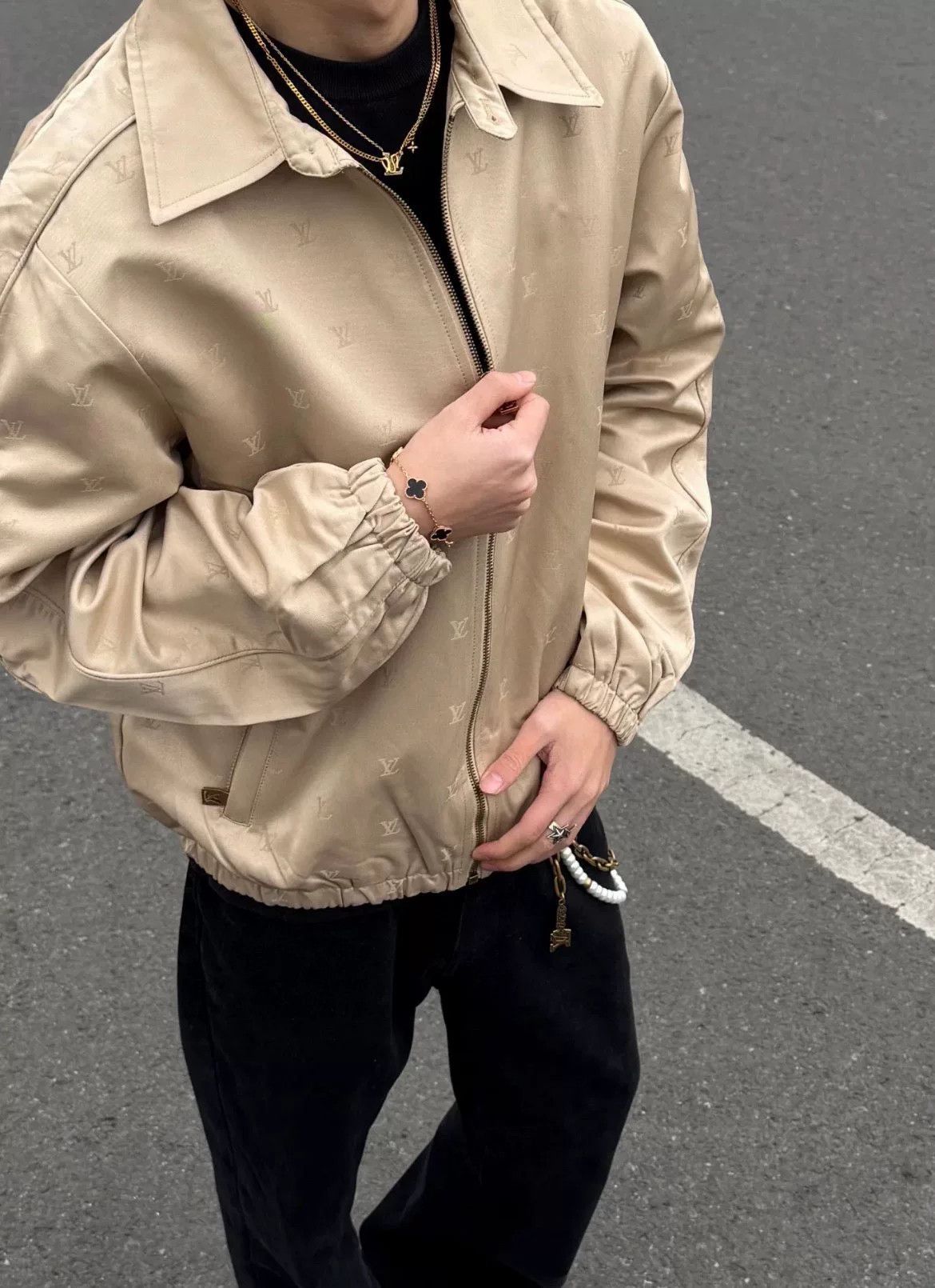 Louis Vuitton LV Logo Khaki Jacket Size US M / EU 48-50 / 2 - 8 Thumbnail