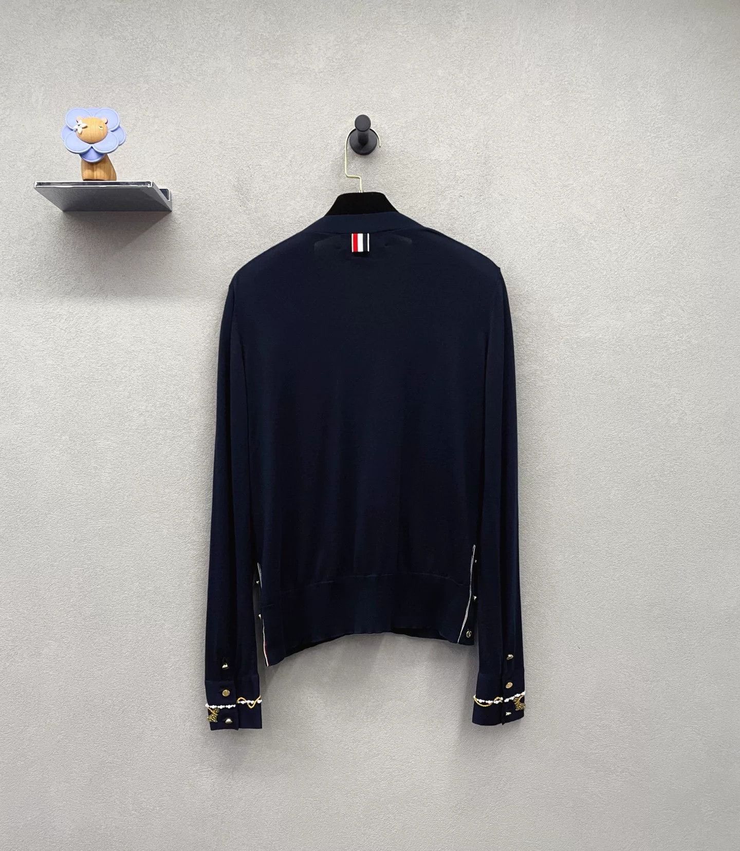 Thom Browne Thom Browne V-Neck Button Knit Sweater Size US M / EU 48-50 / 2 - 2 Thumbnail