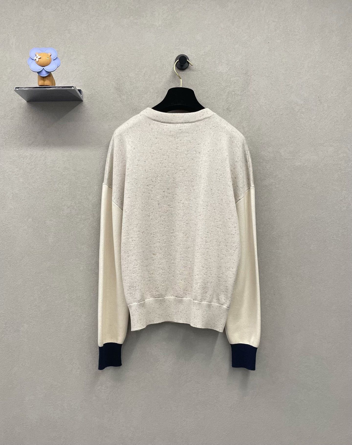 Chanel Chanel Long-Sleeve Knit Sweater Size S / US 4 / IT 40 - 2 Thumbnail