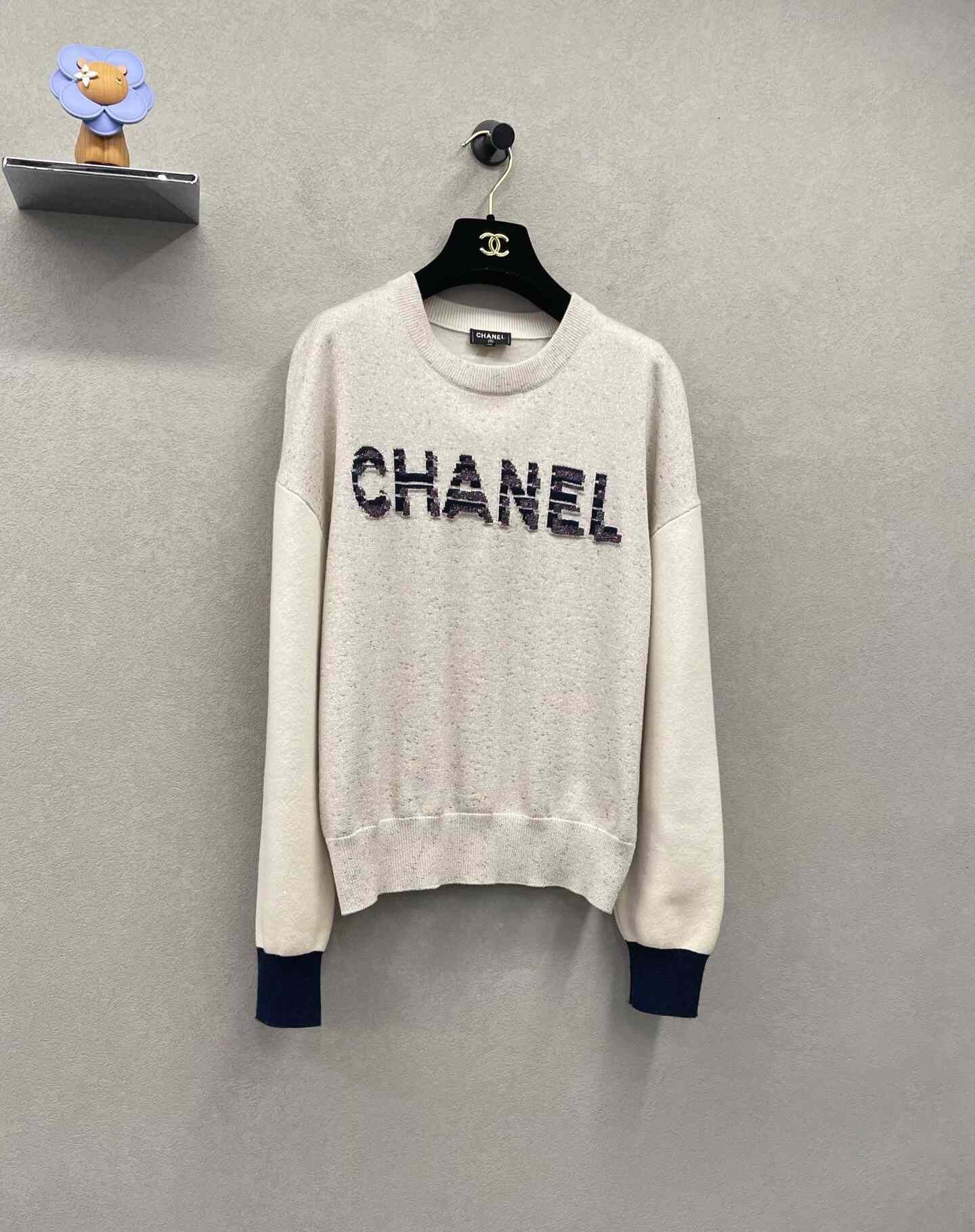 Chanel Chanel Long-Sleeve Knit Sweater Size S / US 4 / IT 40 - 3 Thumbnail
