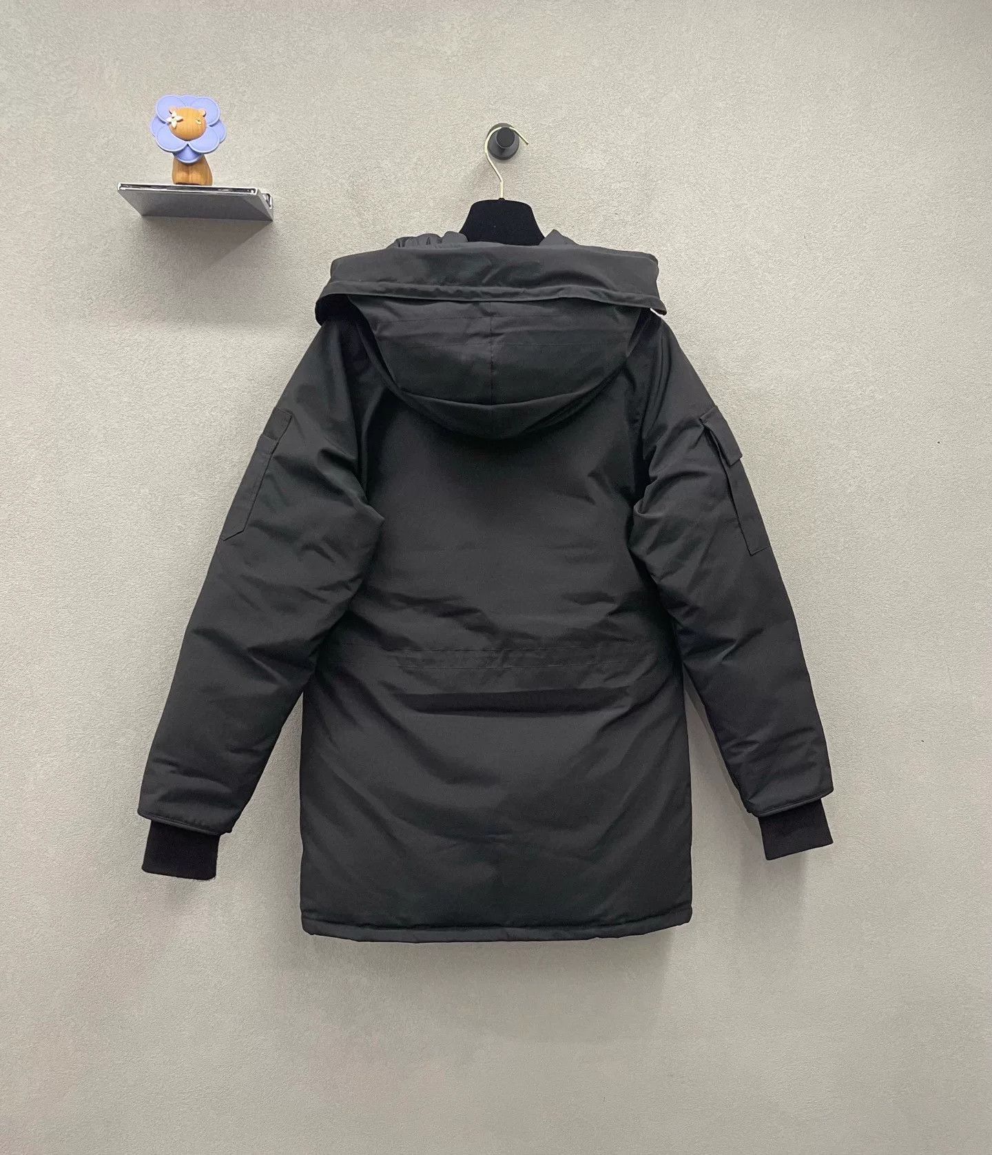 Canada Goose Canada Goose Expedition Hooded Down Jacket Size M / US 6-8 / IT 42-44 - 2 Thumbnail