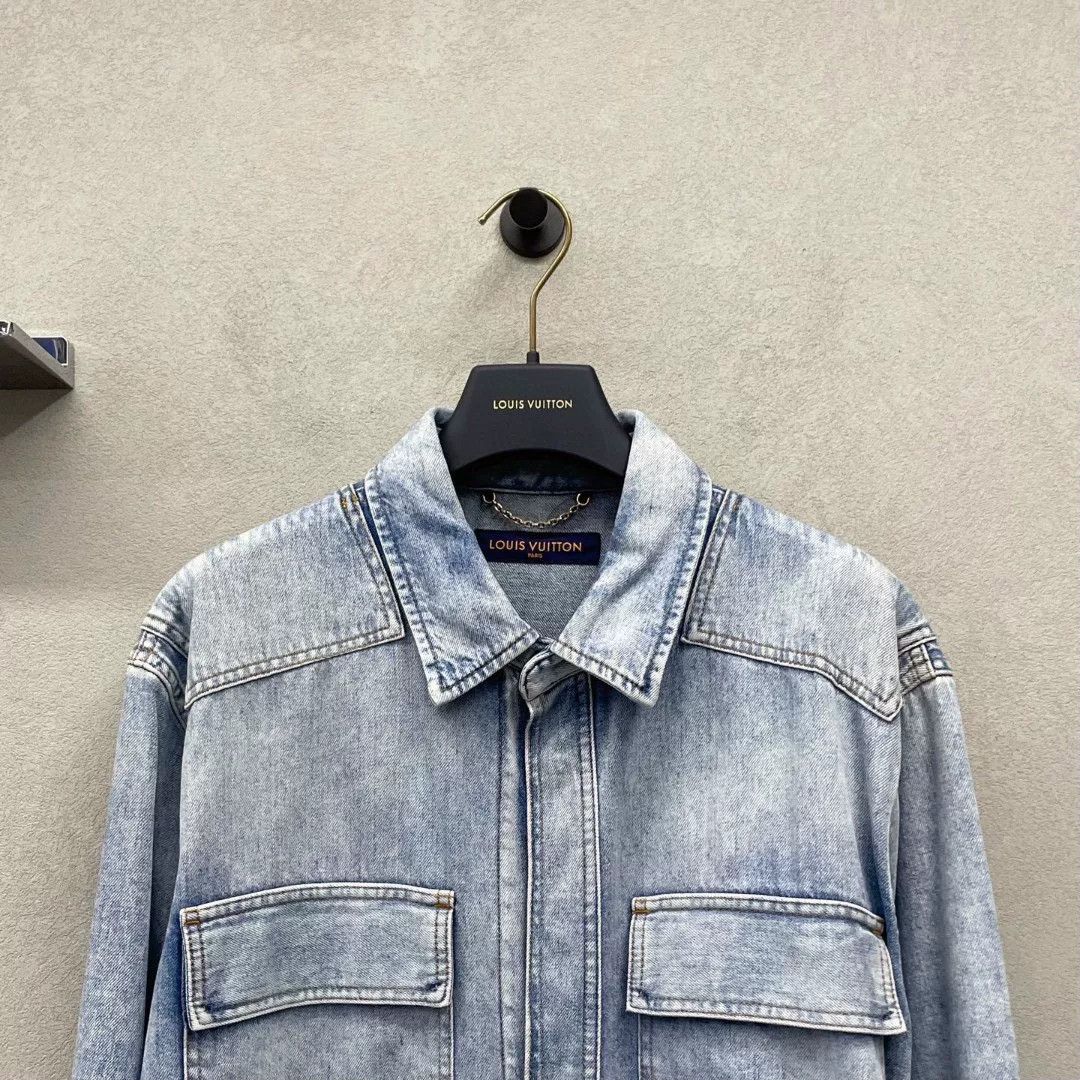 Louis Vuitton LV Light Blue Denim Jacket L Size US L / EU 52-54 / 3 - 4 Thumbnail