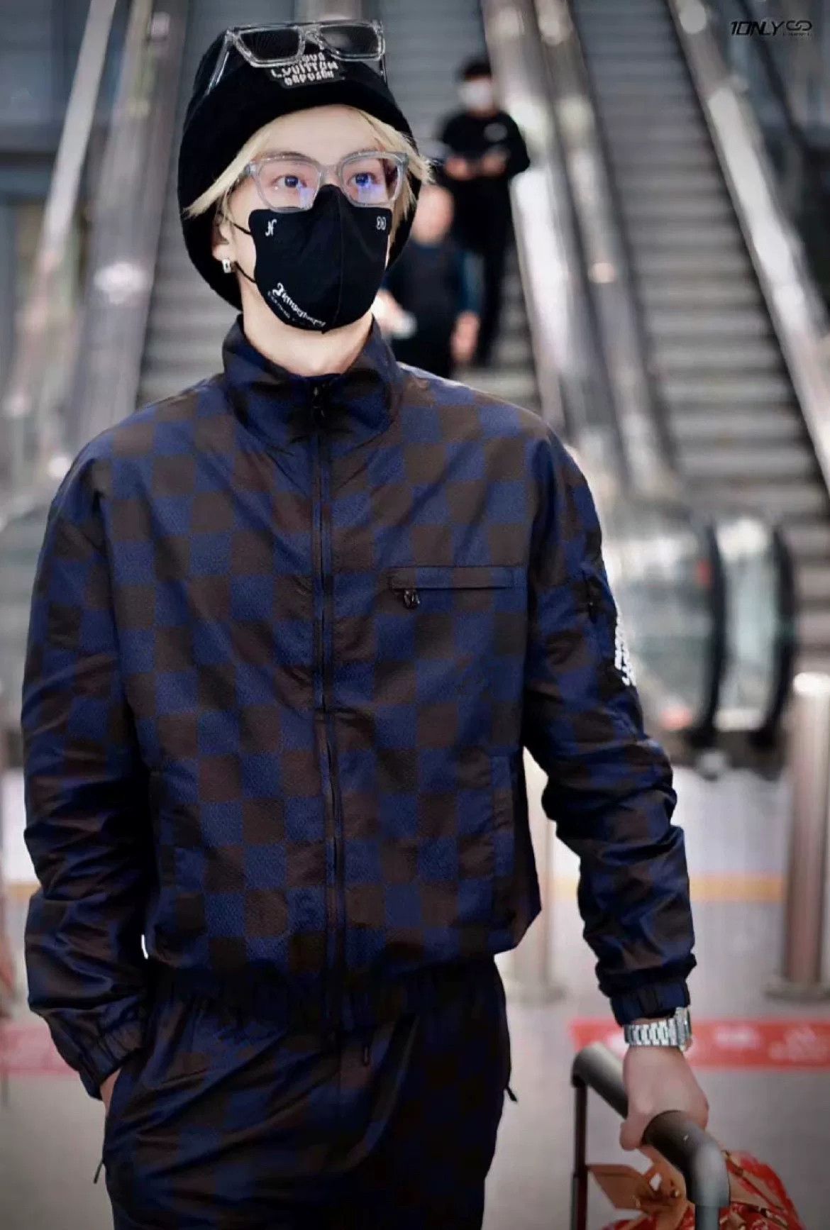 Louis Vuitton LV x Pharrell Checkerboard Navy Jacket Size US S / EU 44-46 / 1 - 8 Thumbnail