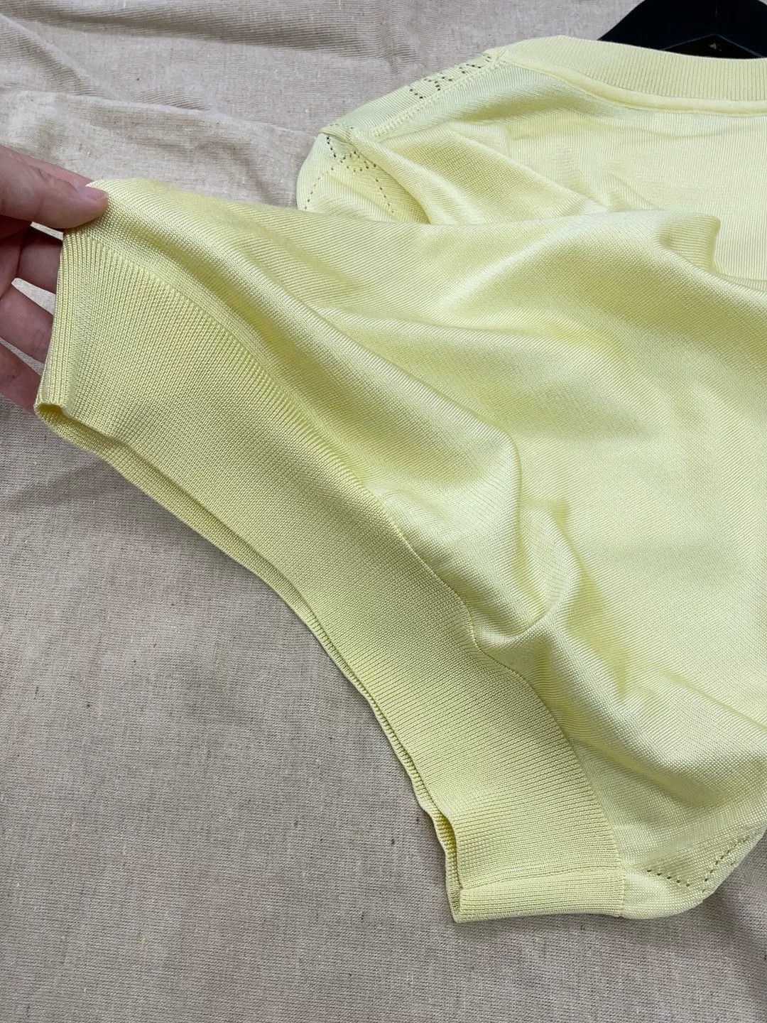 Hermes Hermès Yellow Knit Sweater Size XS / US 0-2 / IT 36-38 - 3 Thumbnail