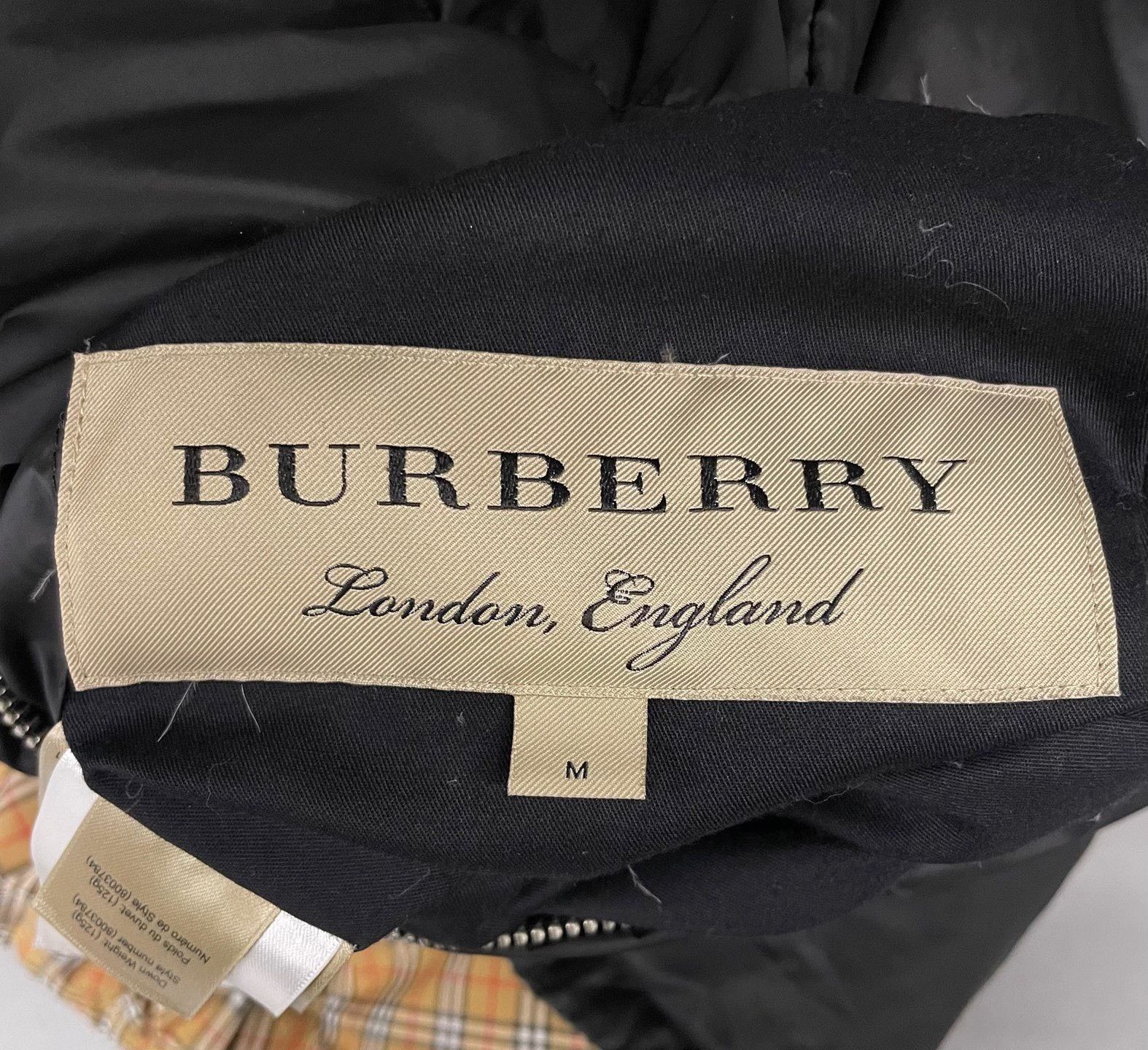 Burberry Burberry Classic Check Down Jacket Size US M / EU 48-50 / 2 - 7 Thumbnail