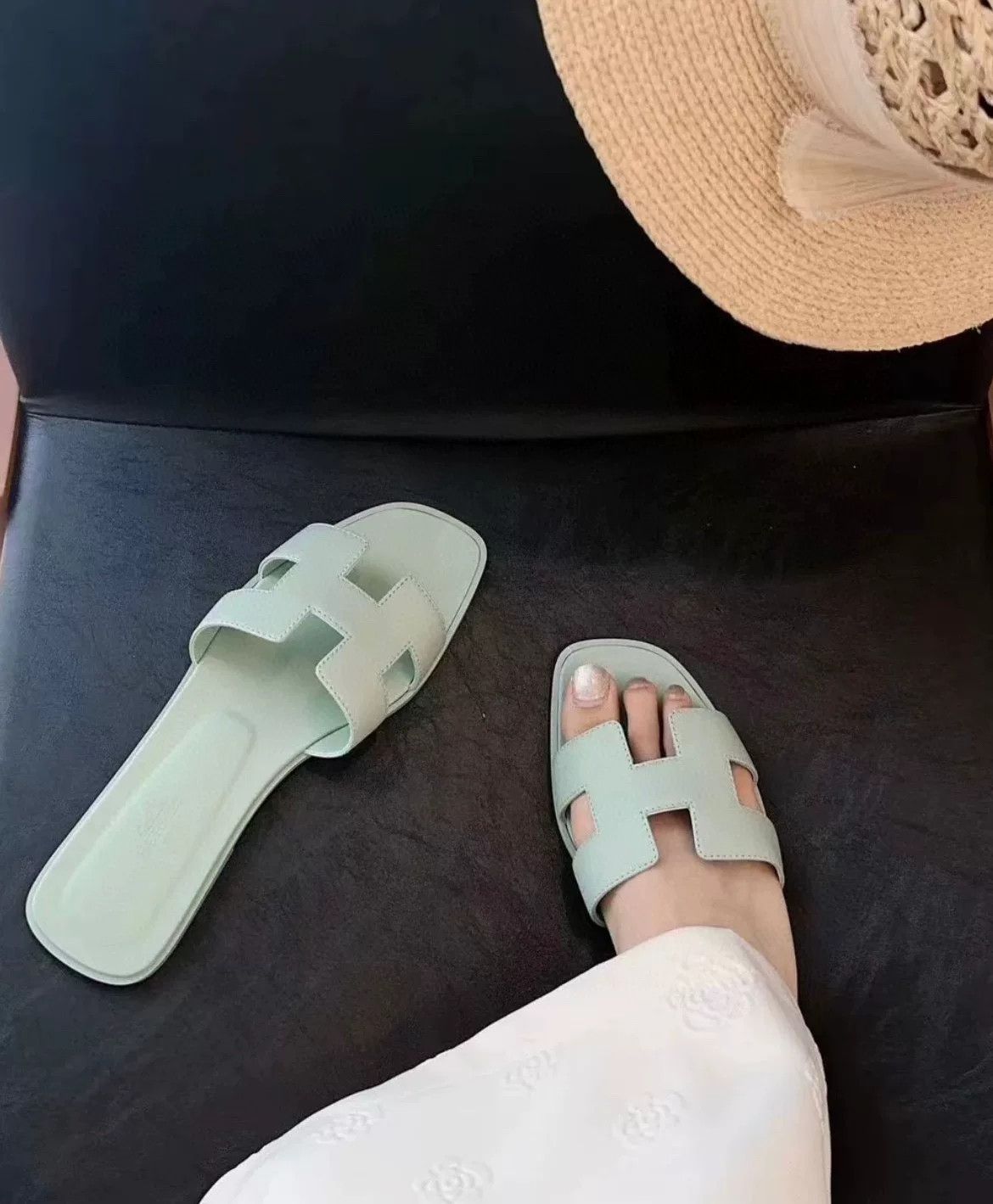 Hermes Hermès Green H Slippers Size US 6 / IT 36 - 7 Thumbnail