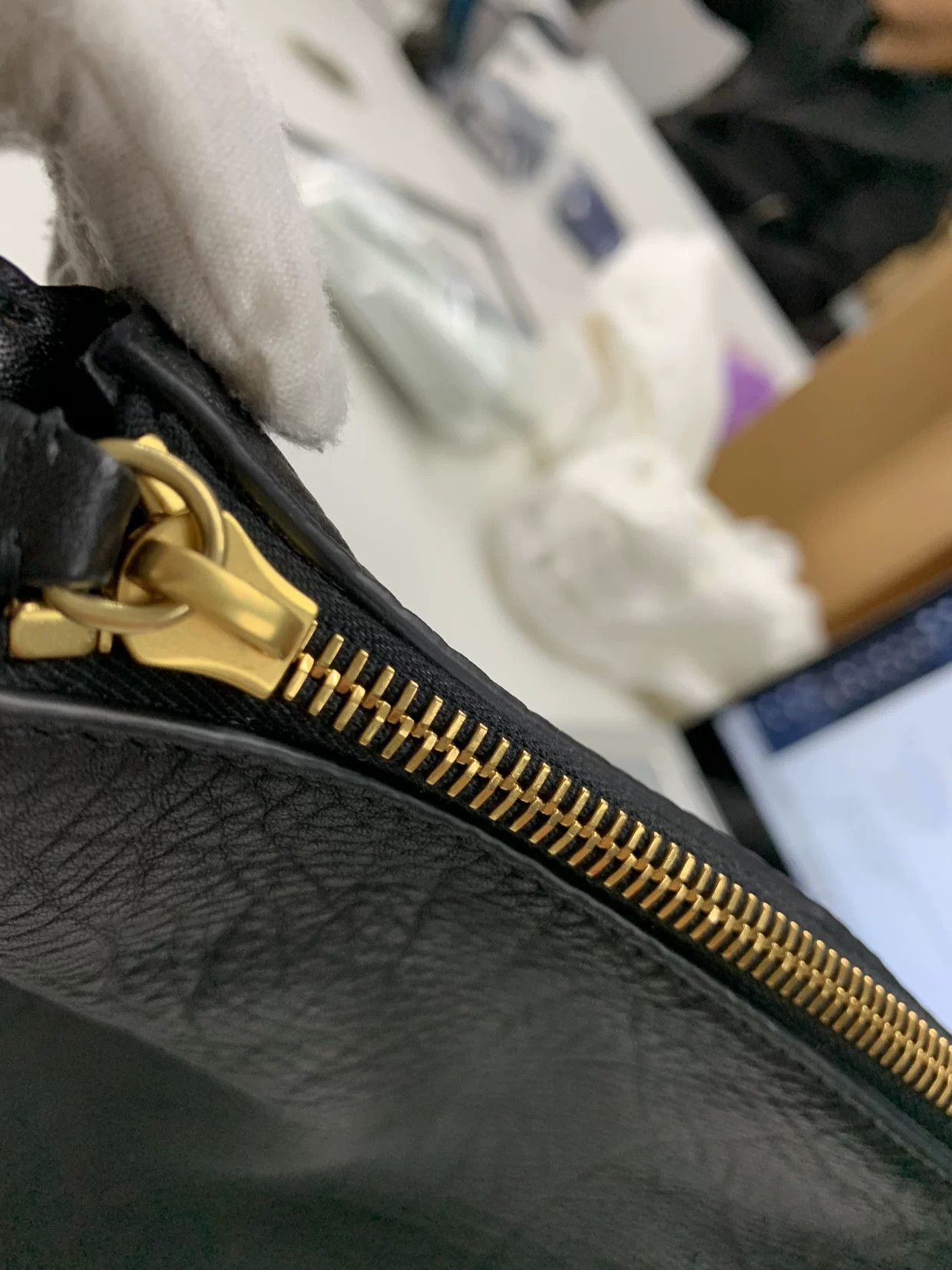 Burberry Burberry Gold Shoulder Bag 24 Women Size ONE SIZE - 8 Thumbnail