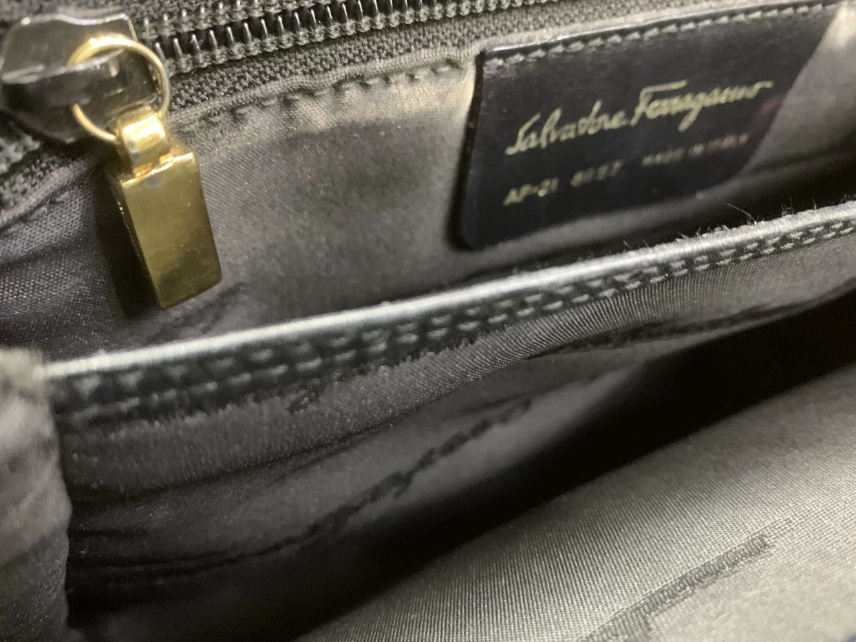 Salvatore Ferragamo Salvatore Ferragamo Gold Shoulder Bag 27 Women Size ONE SIZE - 7 Thumbnail