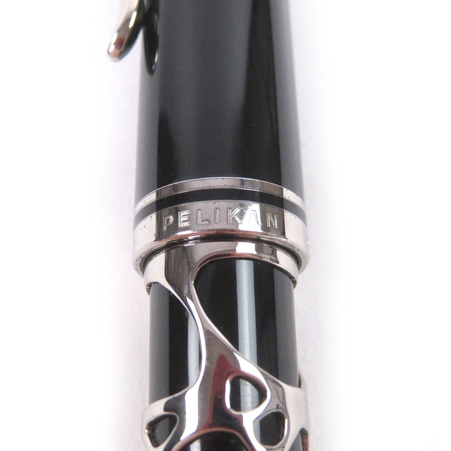 Other Other Pelikan Spirit of Gaudi Au750 AG925 Limited Fountain Pen Precious Metal Pen DUTY FREE for USA Size ONE SIZE - 6 Thumbnail
