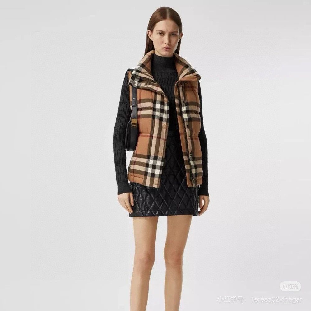 Burberry Burberry Classic Check Down Vest Size US S / EU 44-46 / 1 - 9 Thumbnail