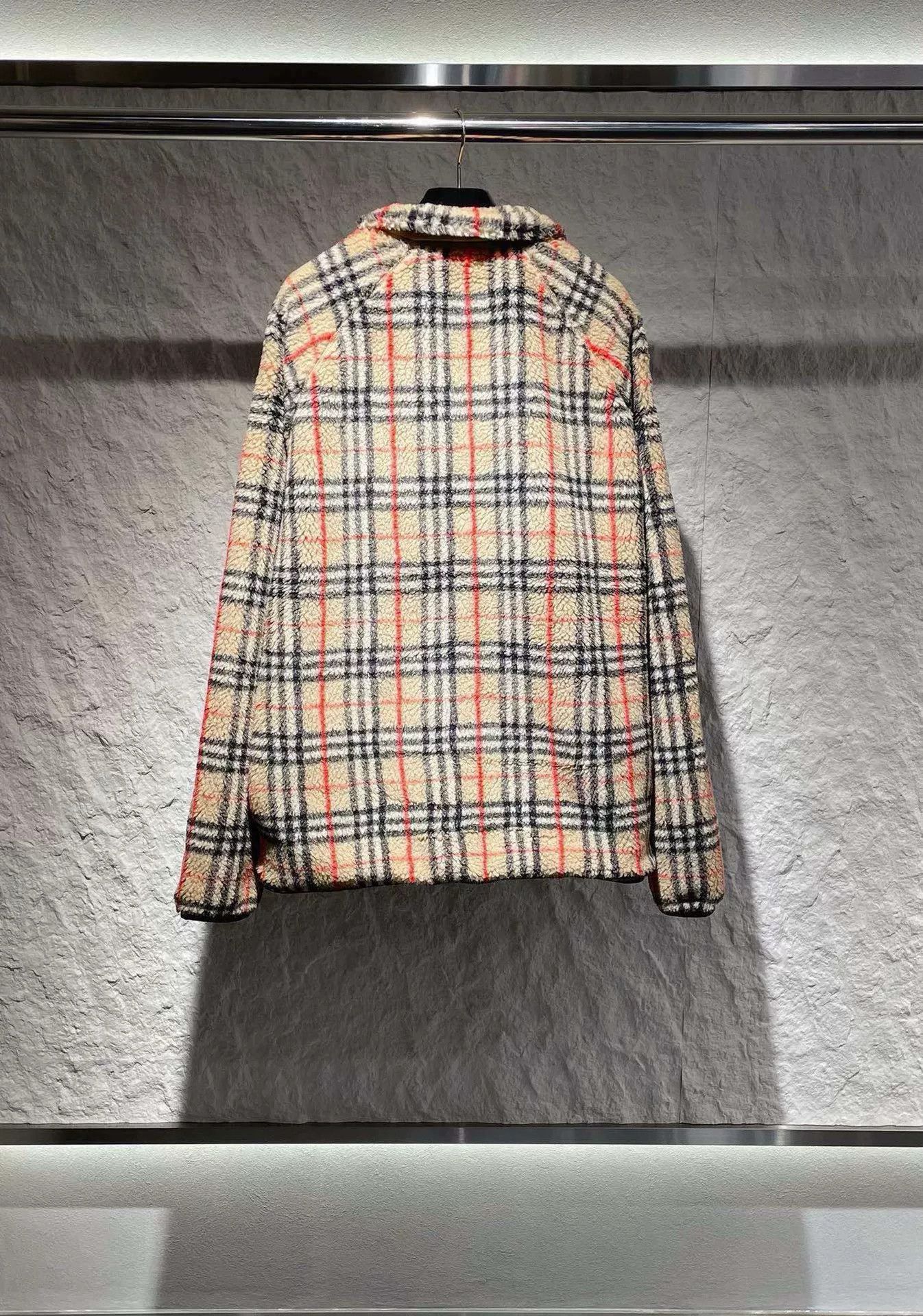 Burberry Burberry Classic Check Lamb Coat Size US XL / EU 56 / 4 - 2 Thumbnail