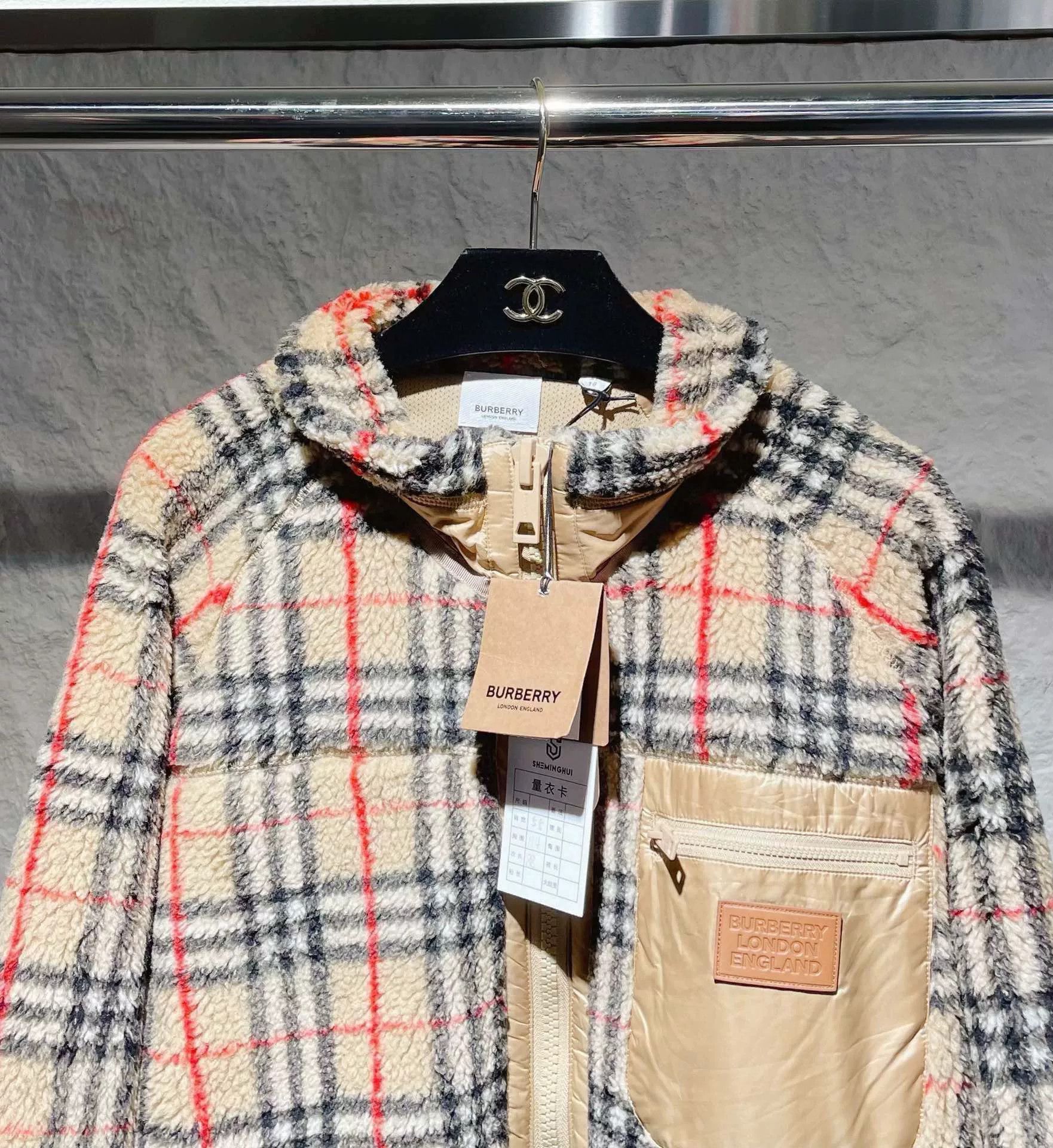 Burberry Burberry Classic Check Lamb Coat Size US XL / EU 56 / 4 - 3 Thumbnail