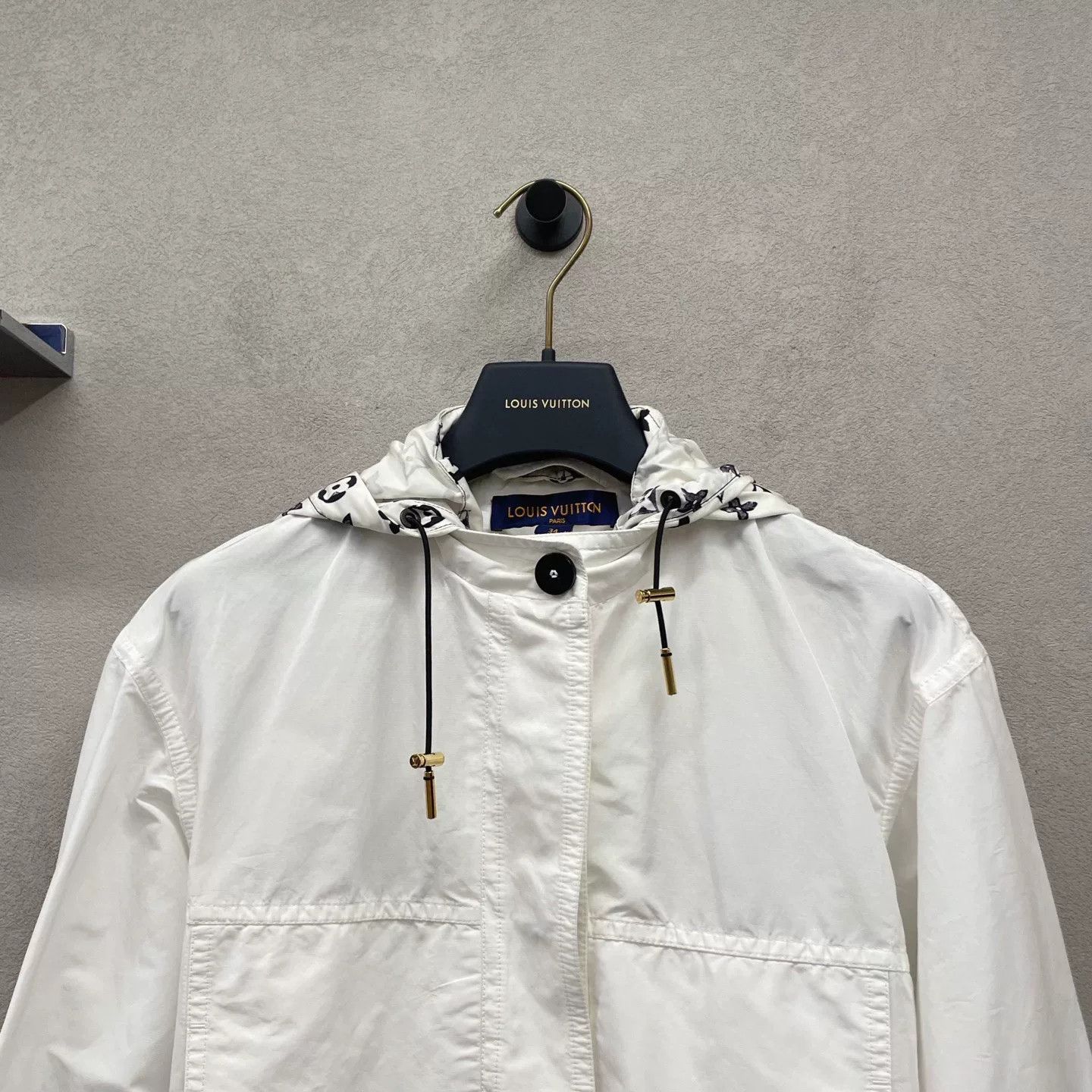Louis Vuitton LV White Hooded Parka Jacket Size XXS / US 00 / IT 34 - 4 Thumbnail