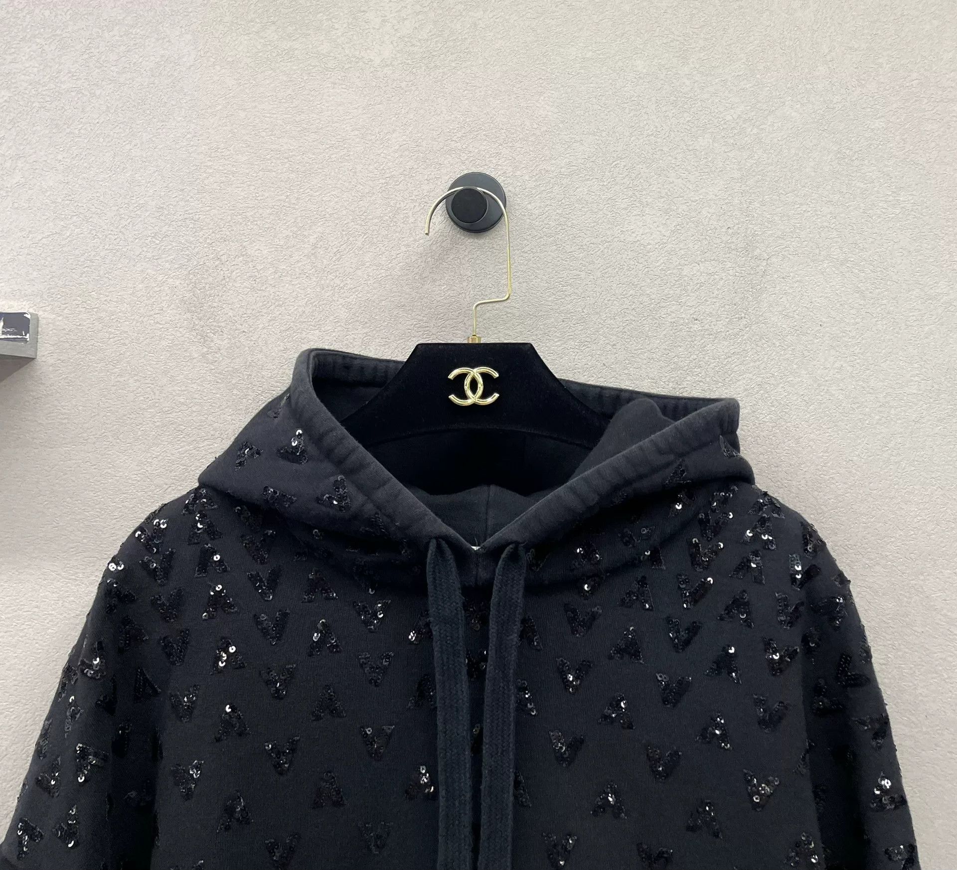 Valentino Valentino Black Sequin Embroidered Hoodie Size XS / US 0-2 / IT 36-38 - 4 Thumbnail