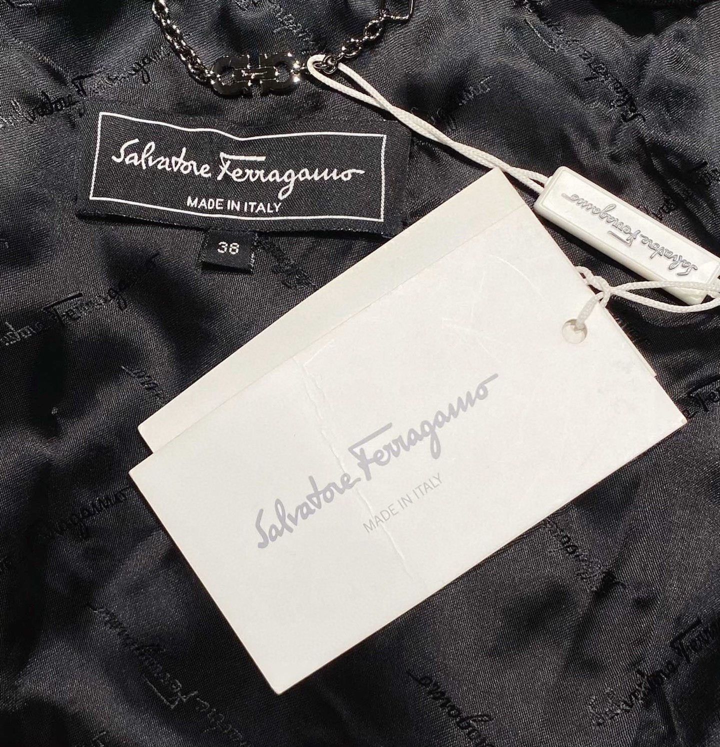 Salvatore Ferragamo Ferragamo Leather Trim Sleeveless Vest Size S / US 4 / IT 40 - 6 Thumbnail