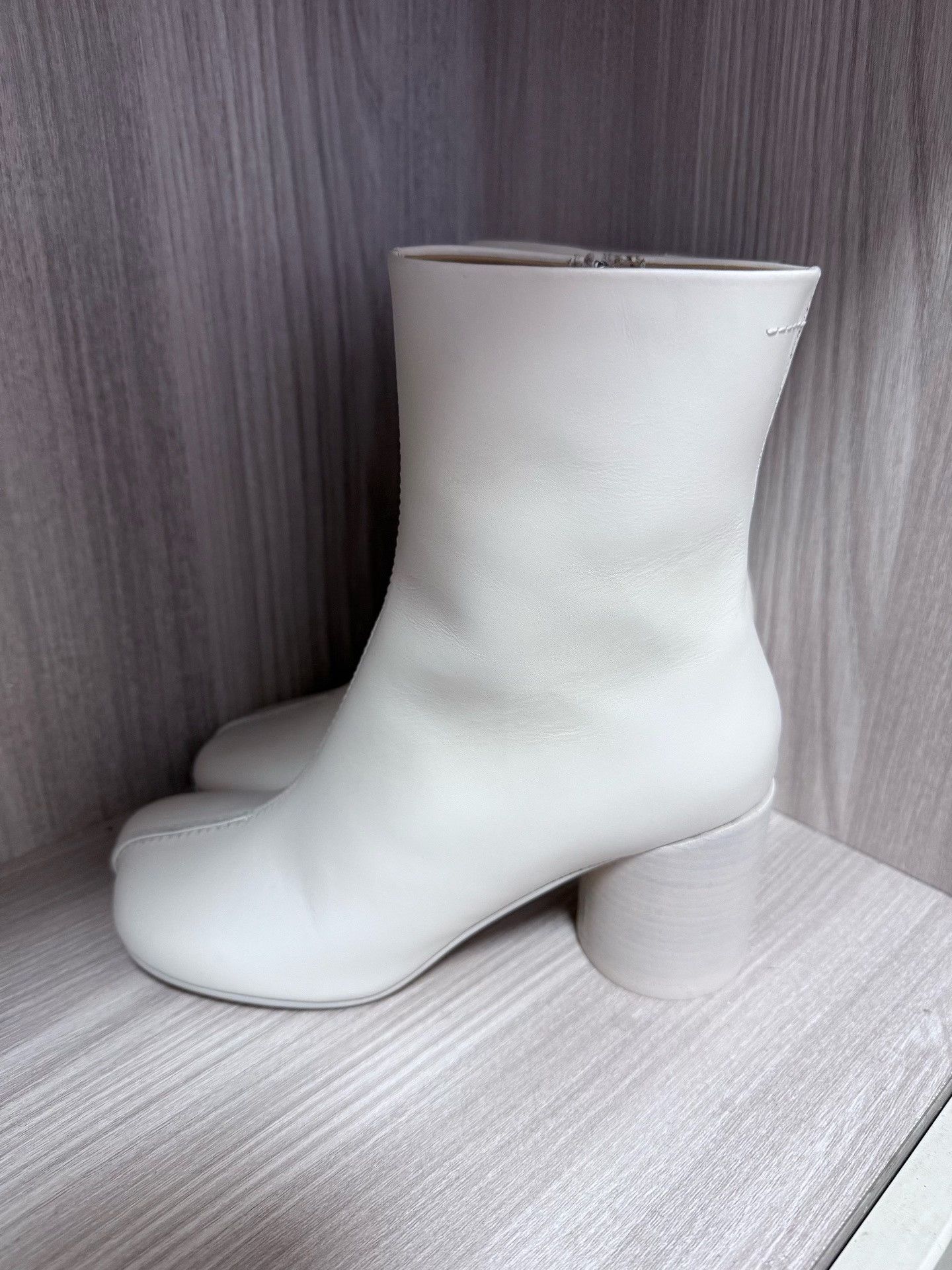 Maison Margiela Maison Margiela 2024 White Boots Size US 6 / IT 36 - 4 Thumbnail