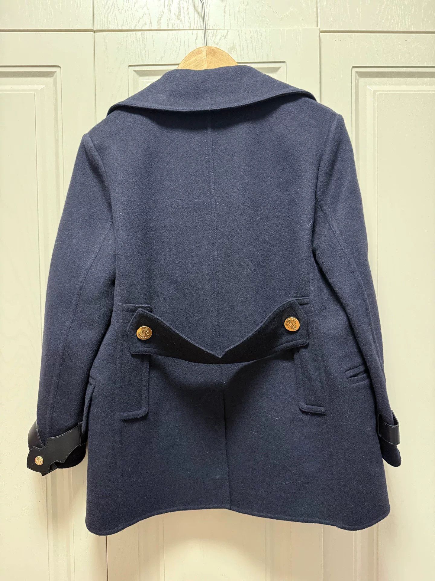 Louis Vuitton Louis Vuitton Double-Breasted Gold Button Coat Size US XXS / EU 40 - 2 Thumbnail