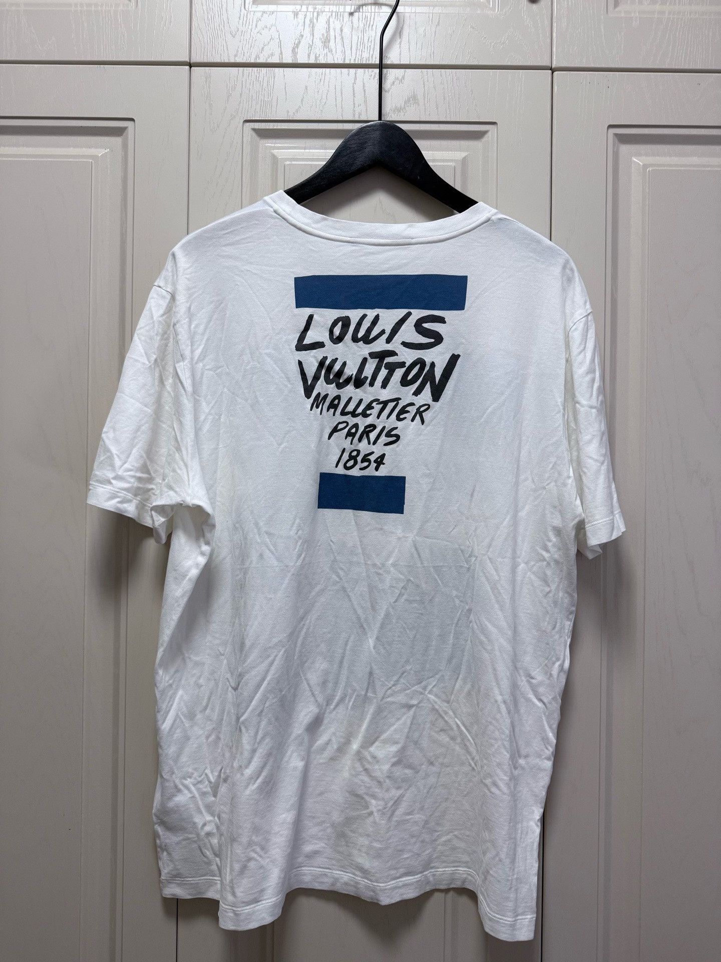 Louis Vuitton Louis Vuitton Graffiti Logo Painted T-shirt Size US XL / EU 56 / 4 - 2 Thumbnail