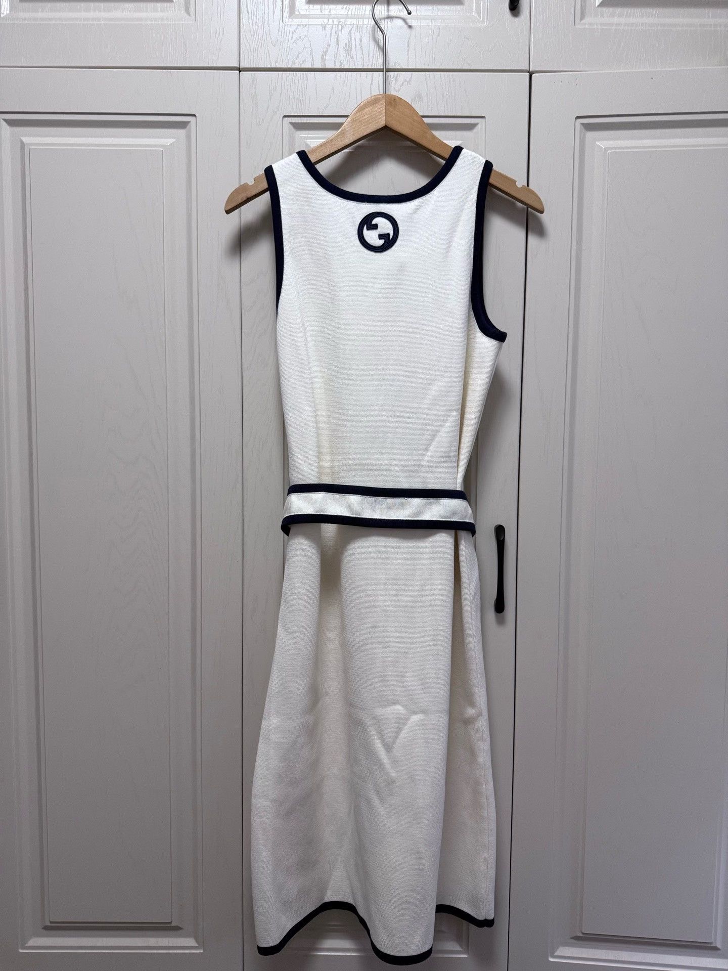 Gucci Gucci White Navy Trim Round Neck Dress Size L / US 10 / IT 46 - 2 Thumbnail