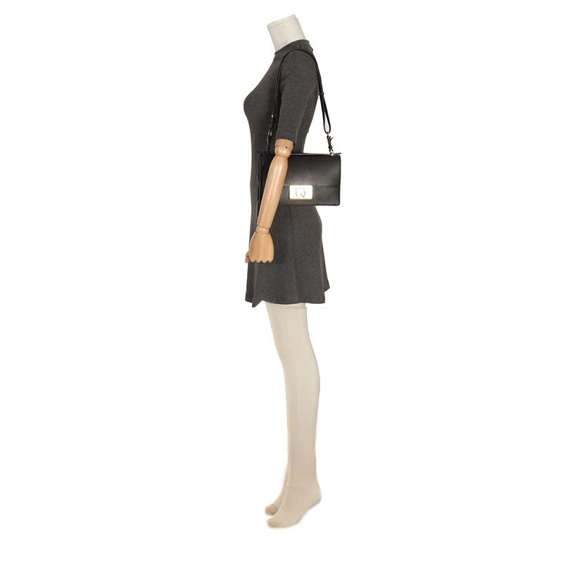 Salvatore Ferragamo Salvatore Ferragamo Gold Shoulder Bag 24 Women Size ONE SIZE - 2 Thumbnail