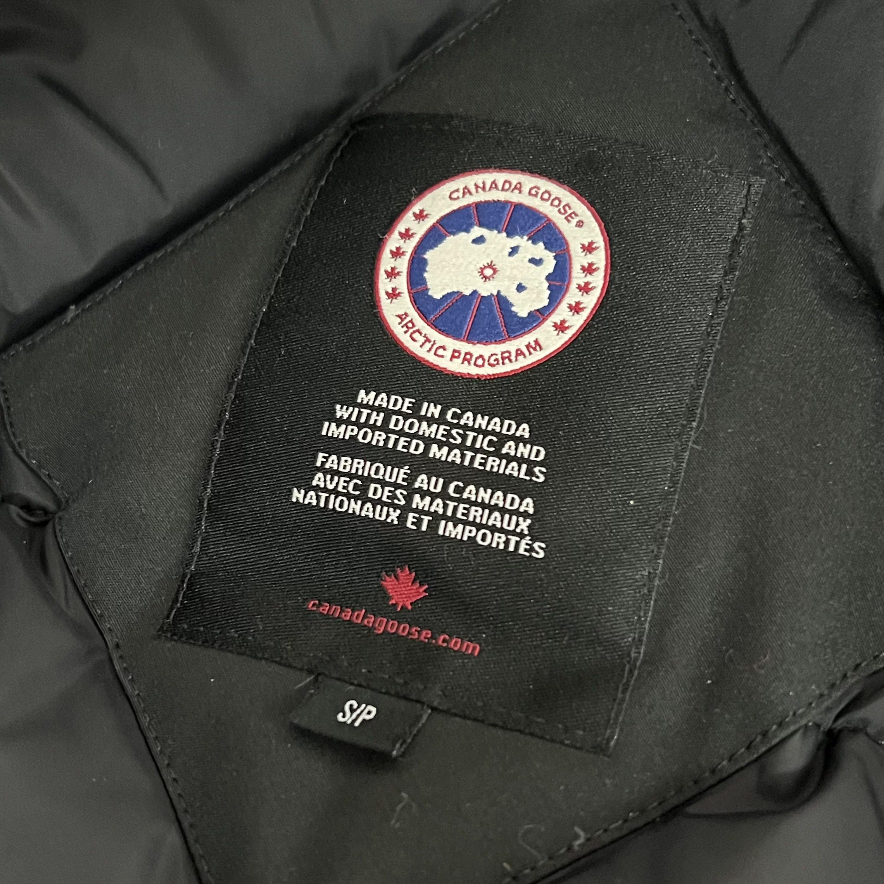 Canada Goose Canada Goose Polyester Cotton Heavy Coat S Men Size US S / EU 44-46 / 1 - 3 Thumbnail