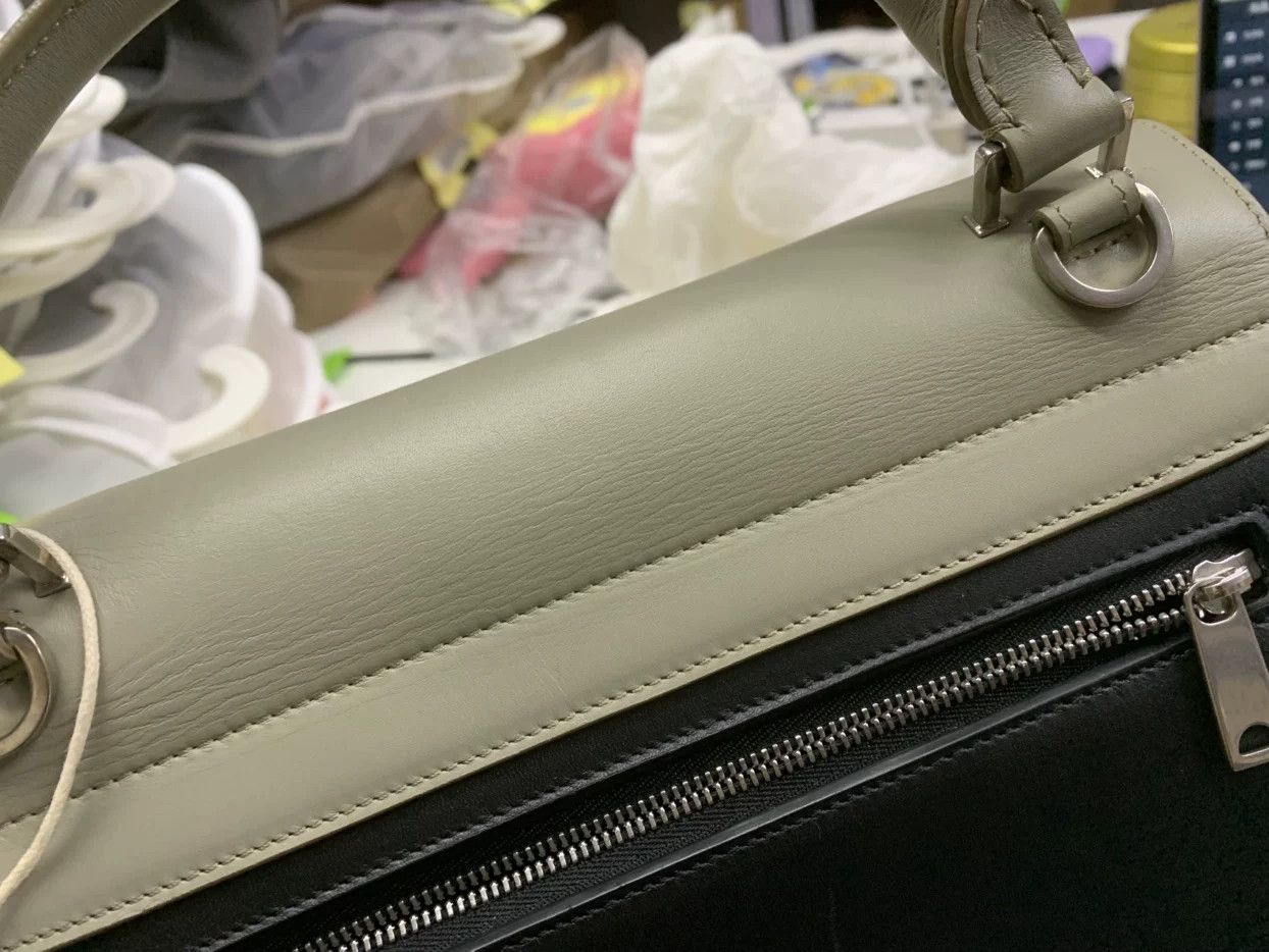 Celine Celine Silver Shoulder Bag 27 Women Size ONE SIZE - 8 Thumbnail