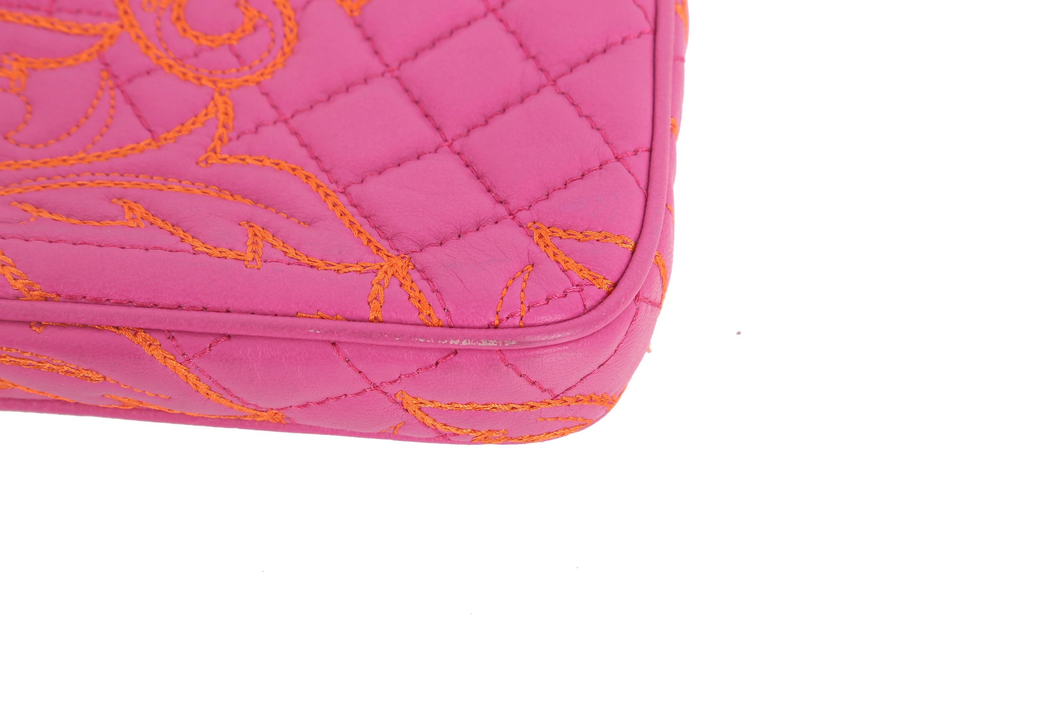 Versace Versace Retro Plaid Gold Shoulder Bag Women Size ONE SIZE - 9 Thumbnail