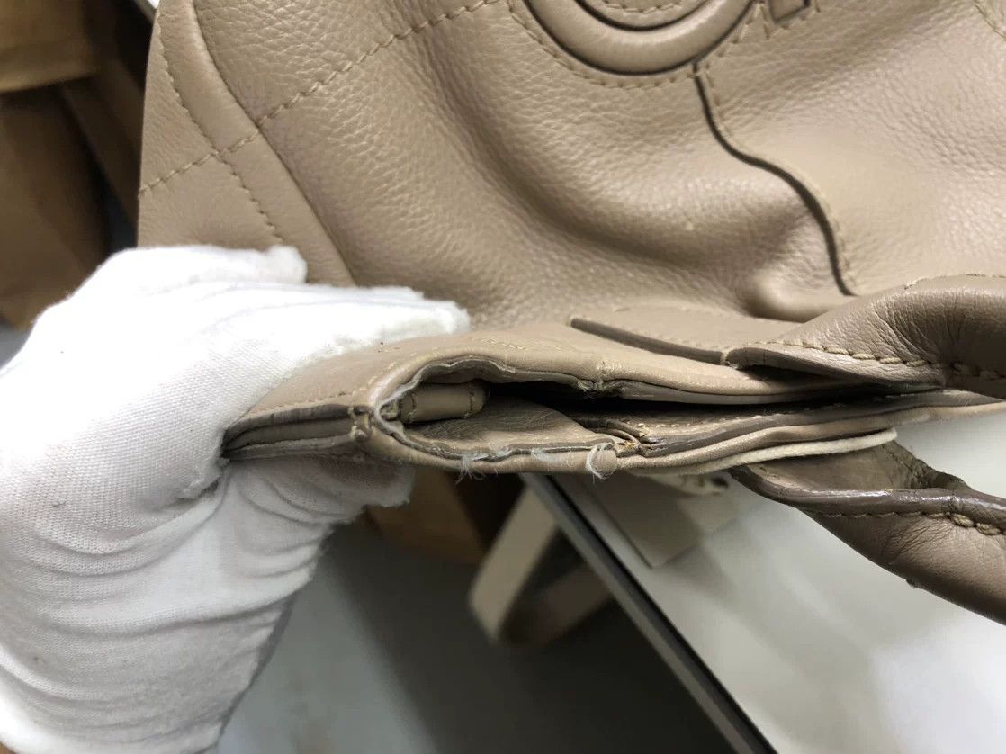 Salvatore Ferragamo Salvatore Ferragamo Retro Gold Shoulder Bag 30 Women Size ONE SIZE - 8 Thumbnail