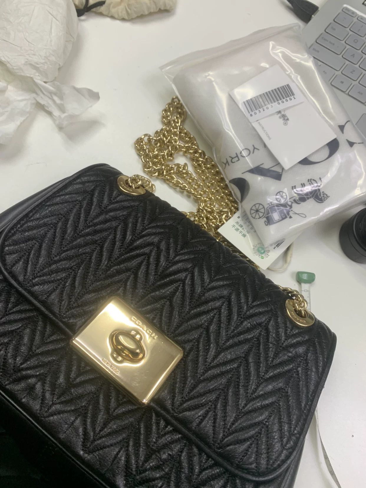 Coach Coach Gold Shoulder Bag 24 Women Size ONE SIZE - 7 Thumbnail