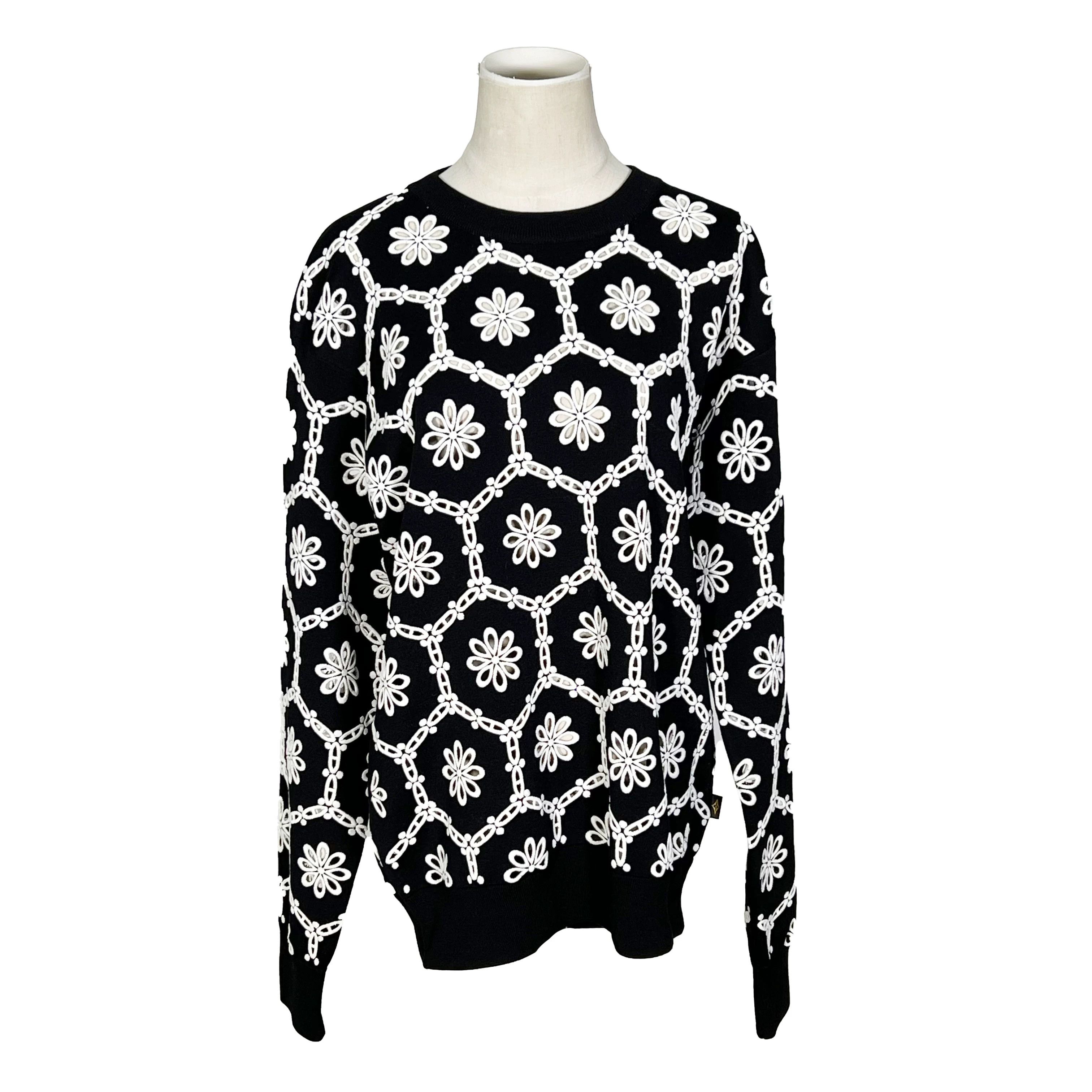 Louis Vuitton Louis Vuitton Nylon Embroidered Multi Hoodie S Men Size US S / EU 44-46 / 1 - 10 Thumbnail