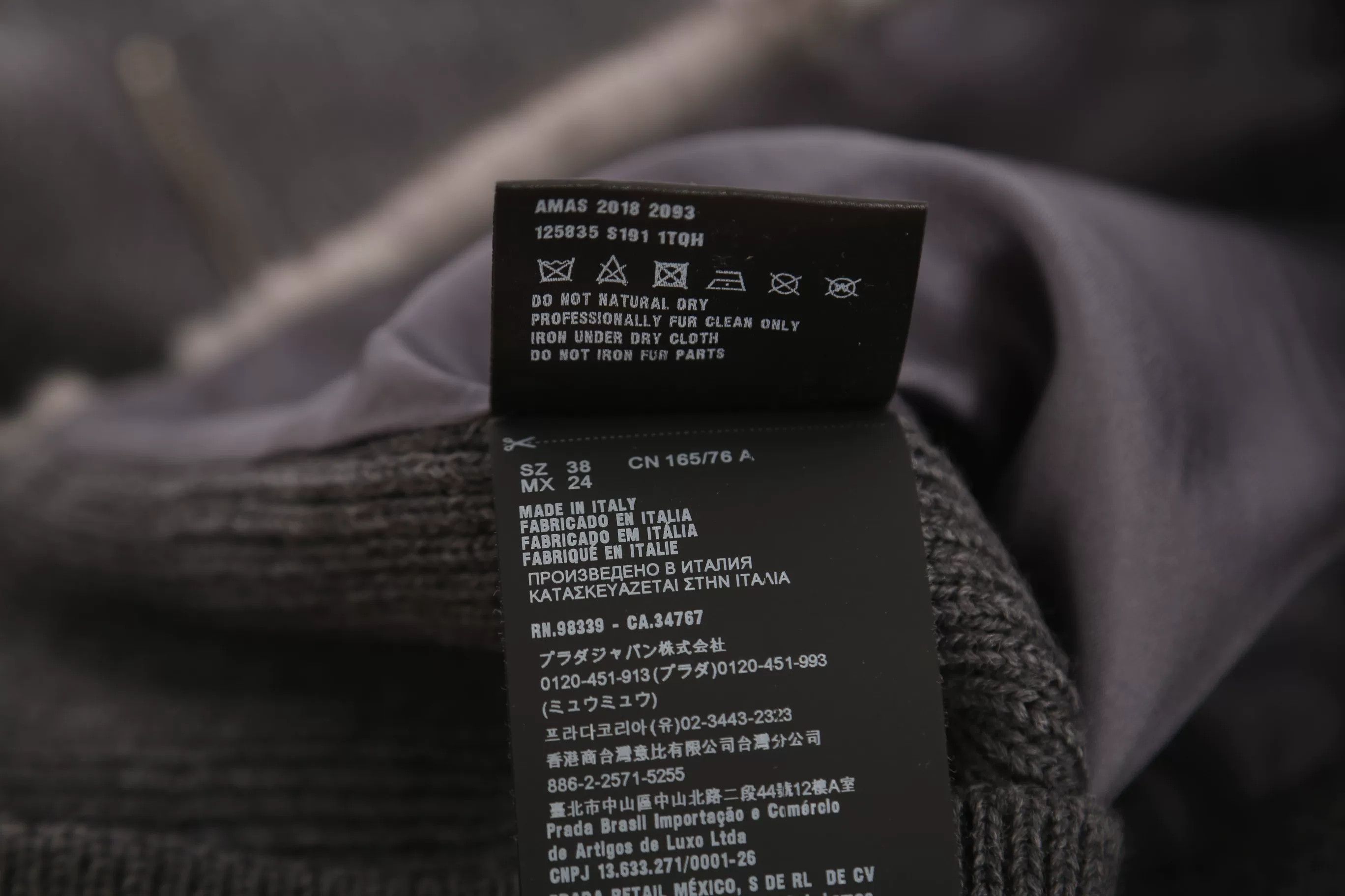 Prada Prada Knit Sweater S Men Size US S / EU 44-46 / 1 - 8 Thumbnail