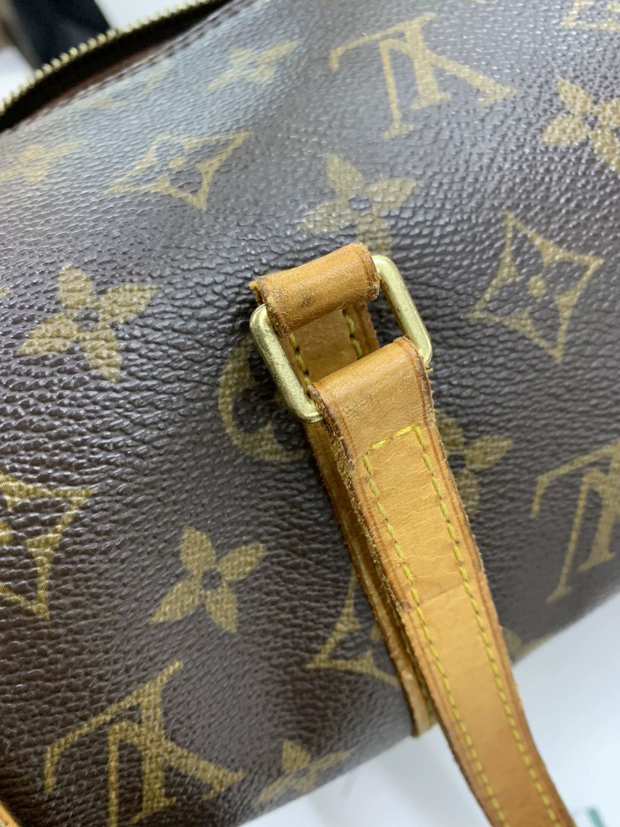Louis Vuitton Louis Vuitton Retro Printed Gold Shoulder Bag 26 Women Size ONE SIZE - 7 Thumbnail