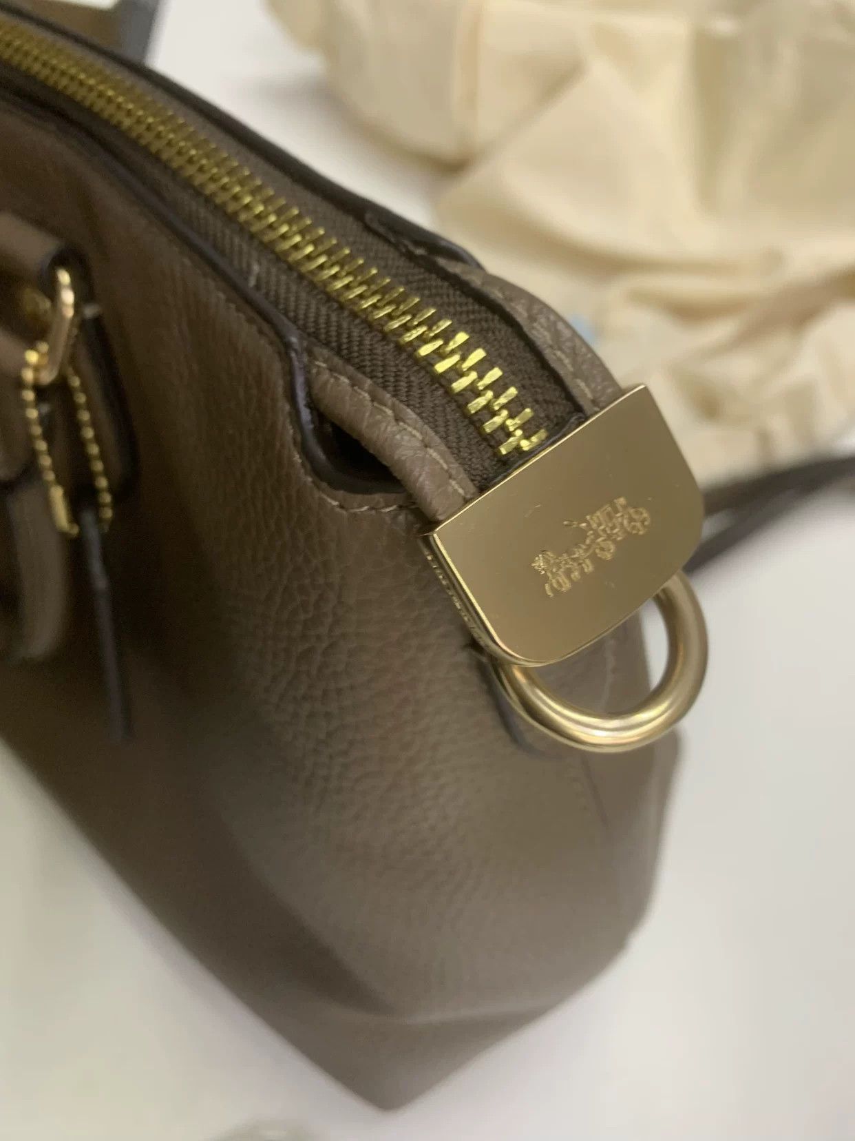 Coach Coach Retro Gold Shoulder Bag 33 Women Size ONE SIZE - 8 Thumbnail