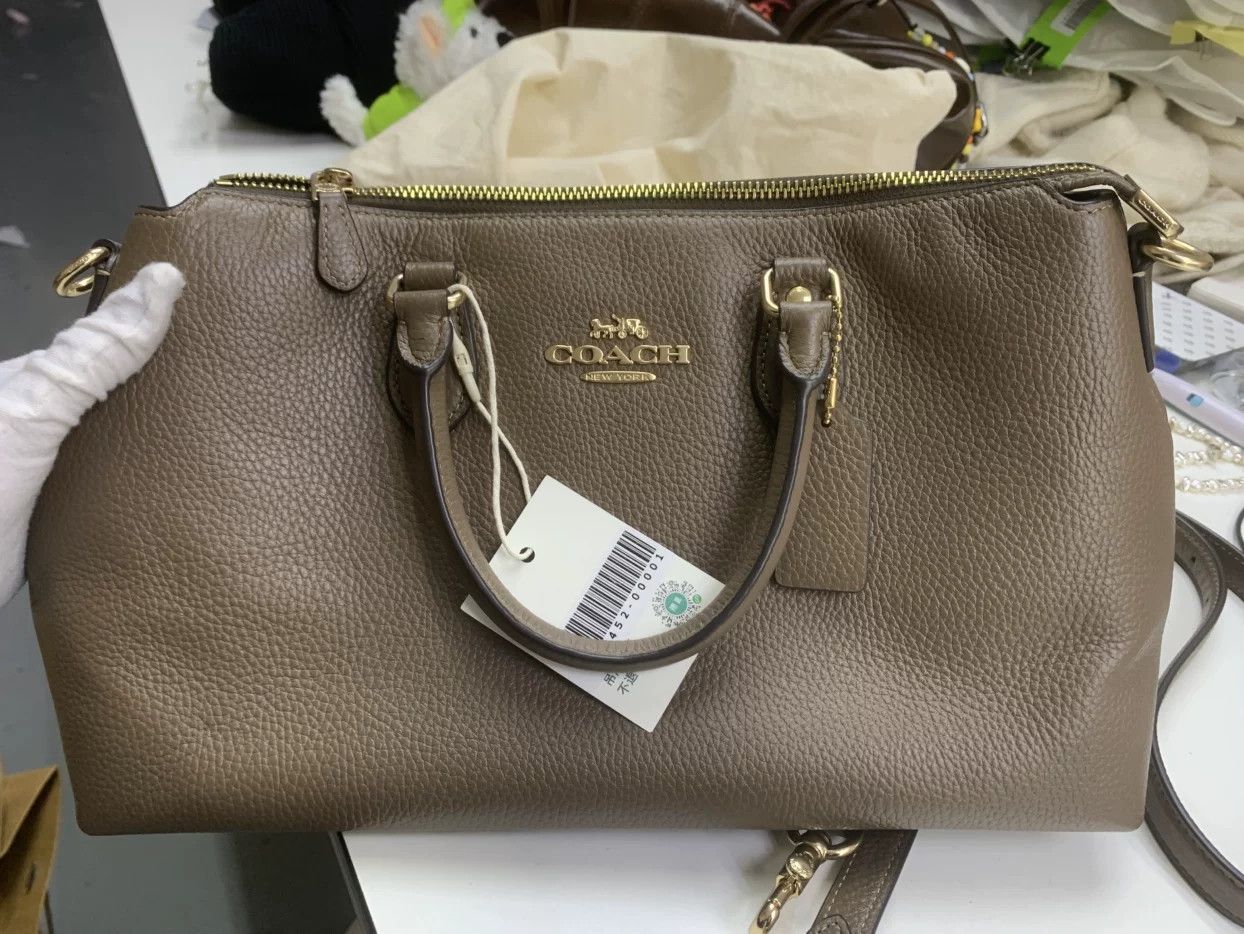 Coach Coach Retro Gold Shoulder Bag 33 Women Size ONE SIZE - 7 Thumbnail