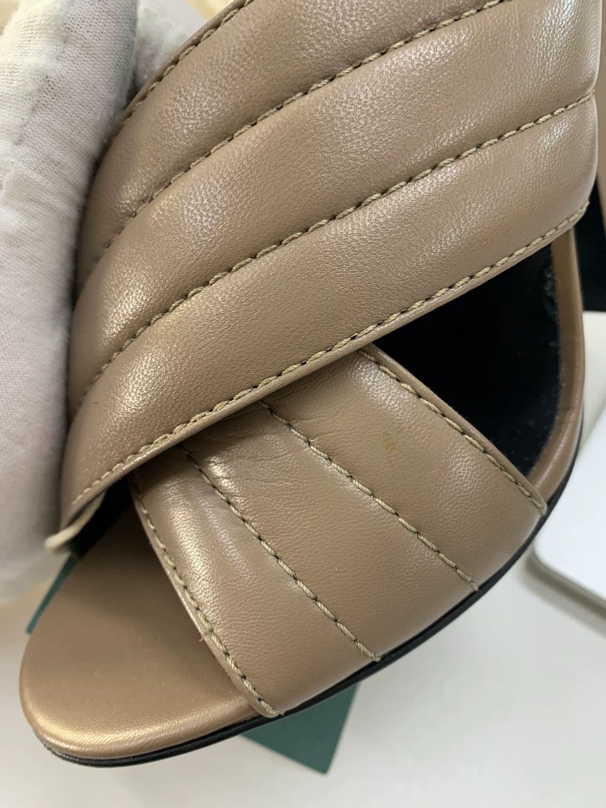Gucci Gucci Leather Gold Sweater 38 Women Size S / US 4 / IT 40 - 6 Thumbnail