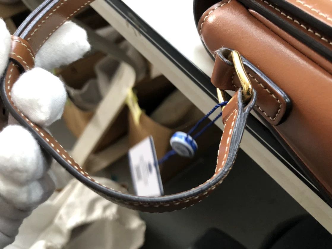 Celine Celine Gold Shoulder Bag Women Size ONE SIZE - 7 Thumbnail