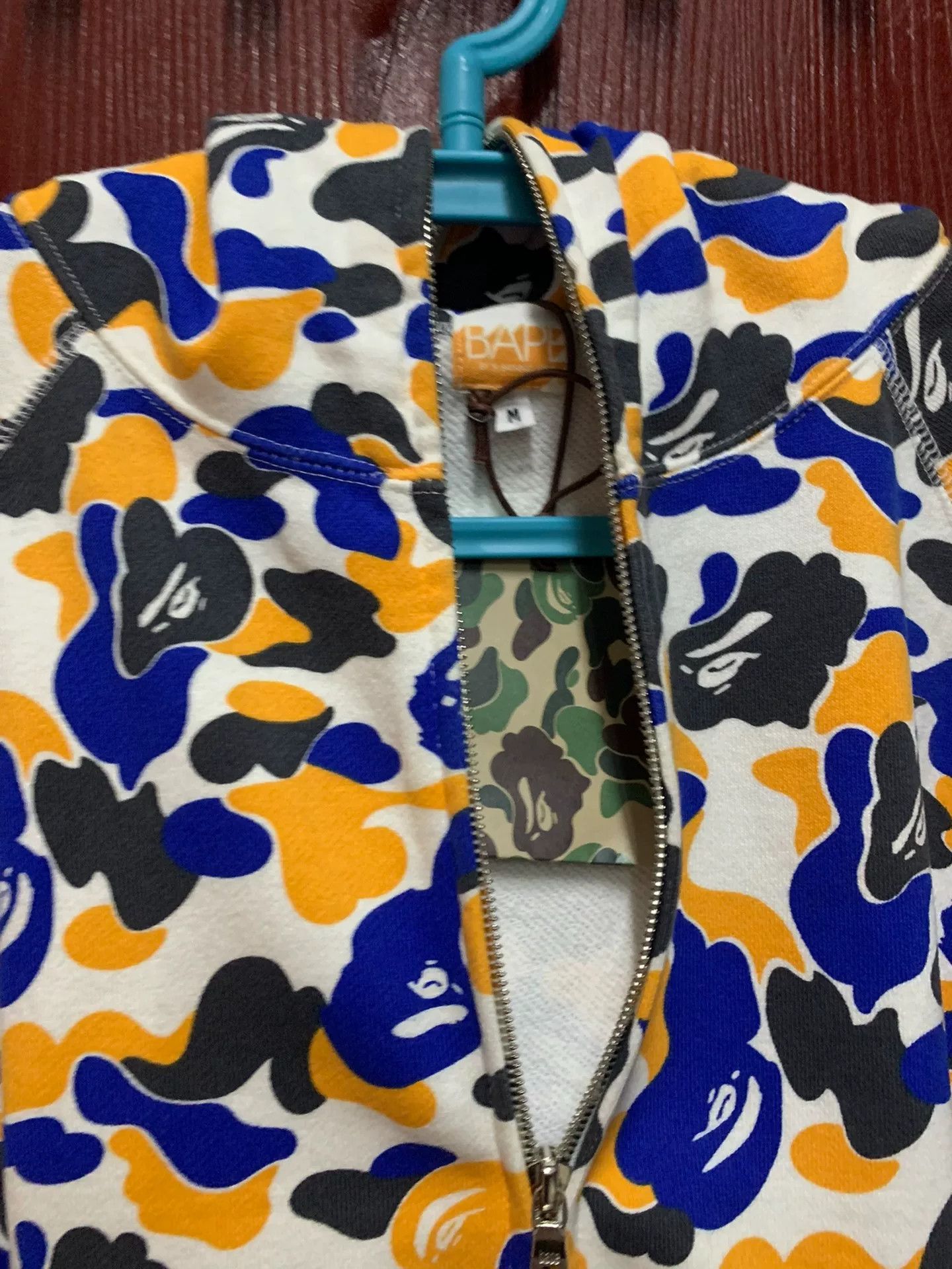 Bape Bape Limited Hoodie M Men Size US M / EU 48-50 / 2 - 7 Thumbnail