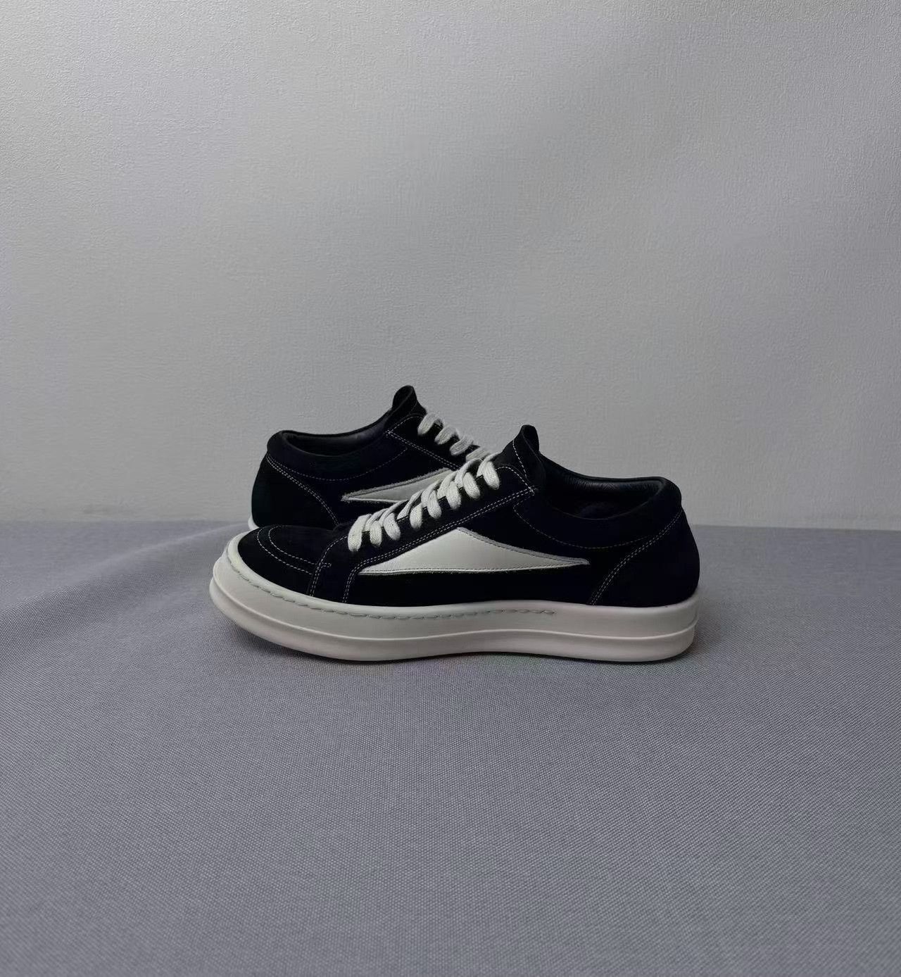 Rick Owens Rick Owens Suede Black Lowtop Sneakers 39 Women Size US 8.5 / IT 38.5 - 6 Thumbnail