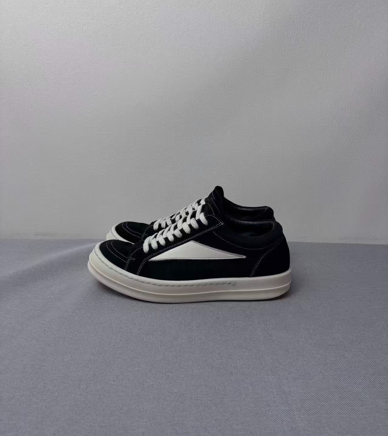 Rick Owens Rick Owens Suede Black Lowtop Sneakers 39 Women Size US 8.5 / IT 38.5 - 4 Thumbnail